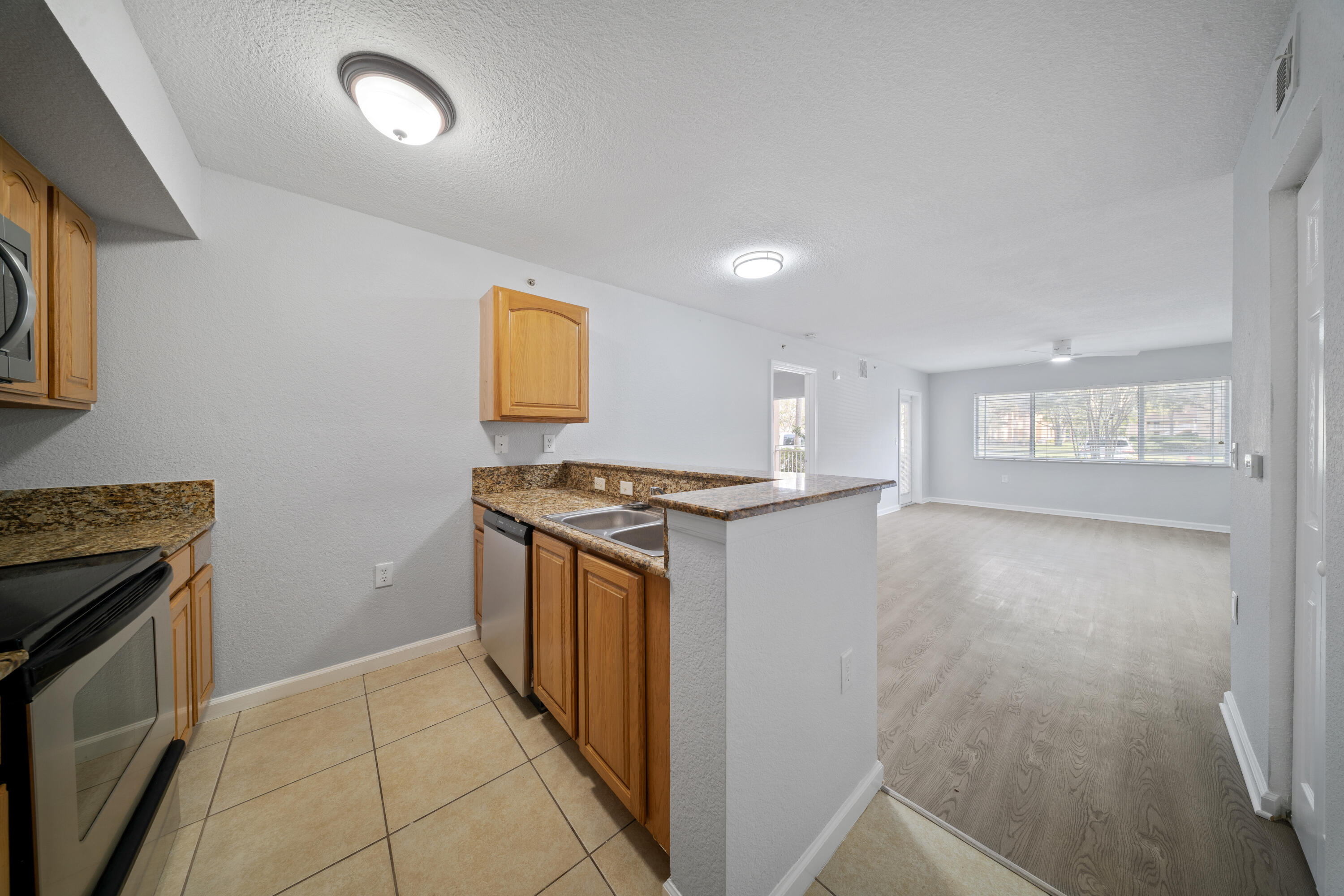 THE CLUB AT ST LUCIE WEST, A CONDOMINIUM - Residential