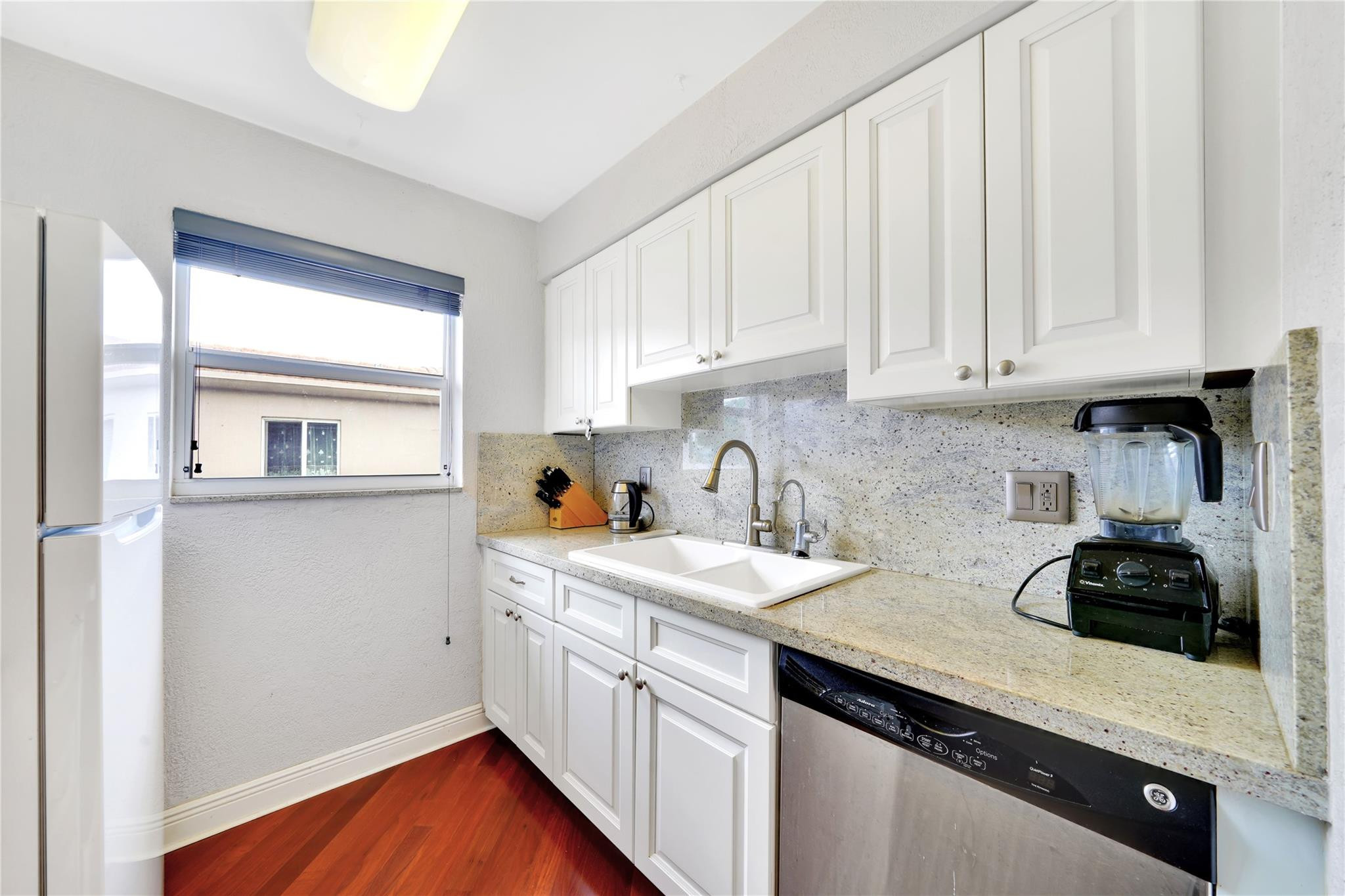 PARK RIDGE NORTH APTS CONDO - Residential