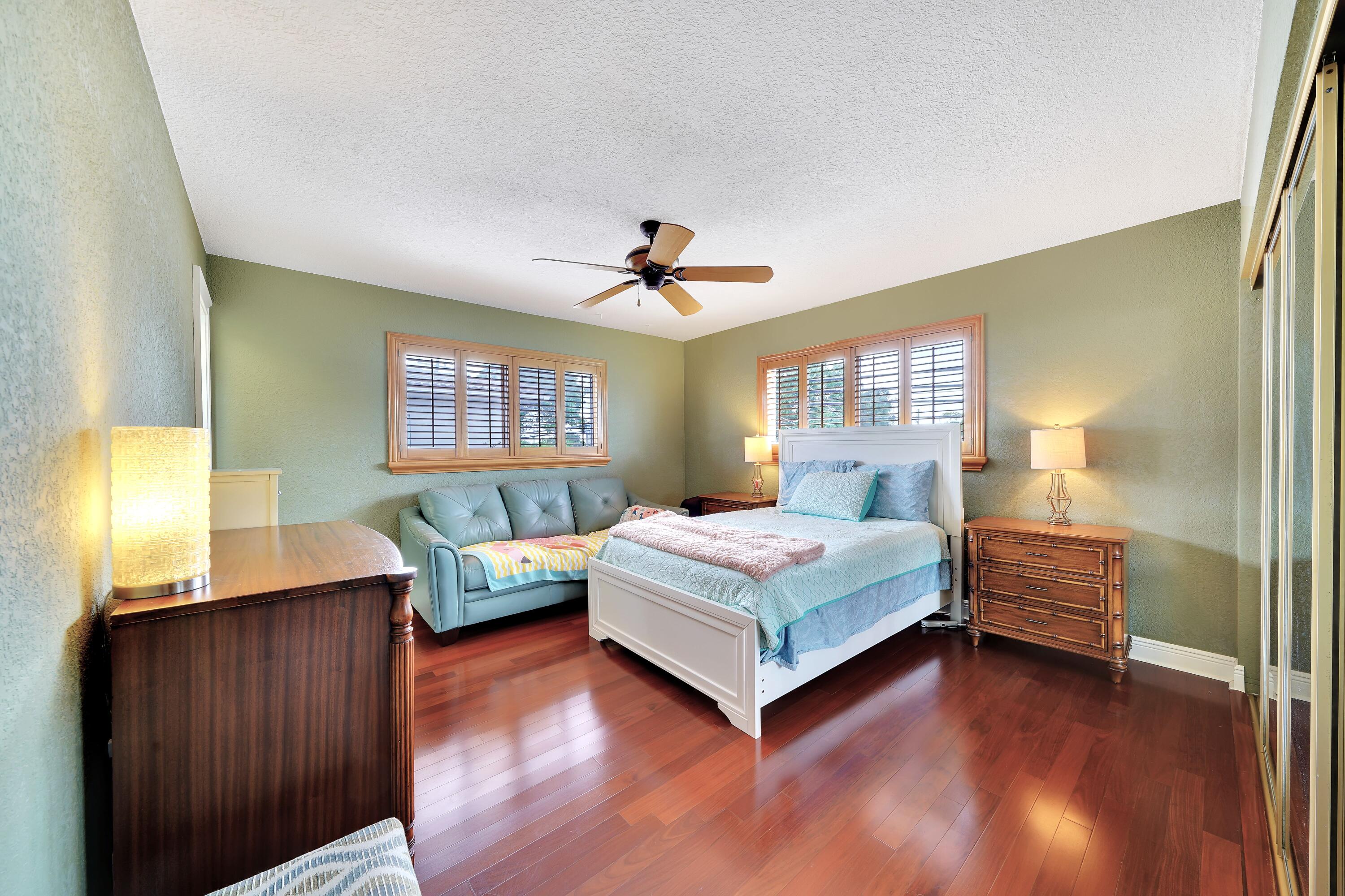 PARK RIDGE NORTH APTS CONDO - Residential