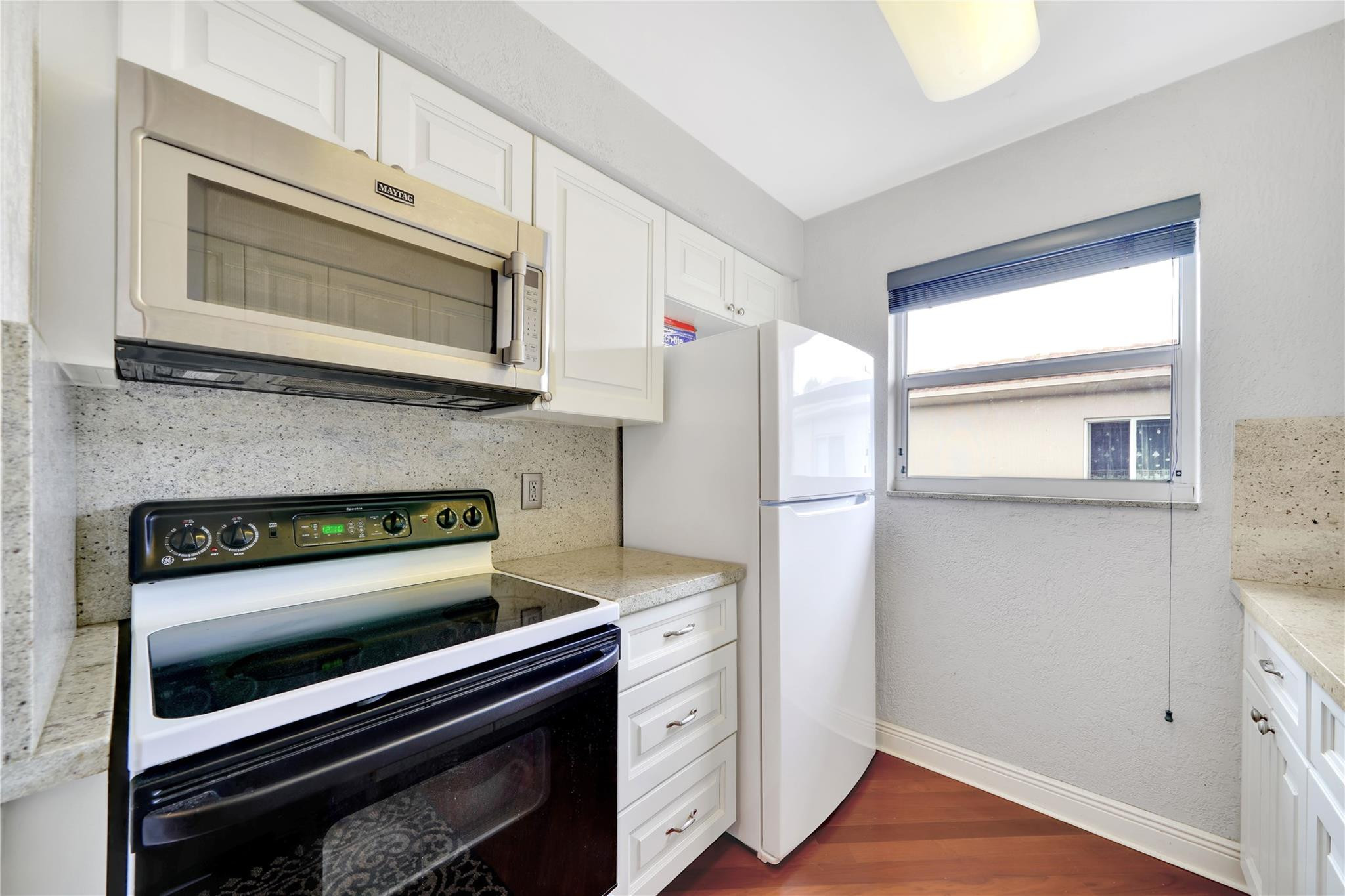 PARK RIDGE NORTH APTS CONDO - Residential