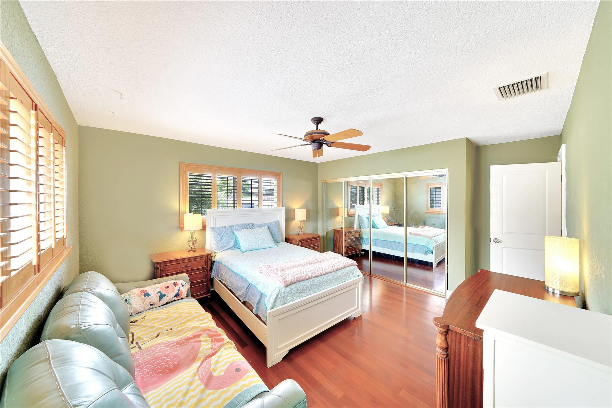 PARK RIDGE NORTH APTS CONDO - Residential