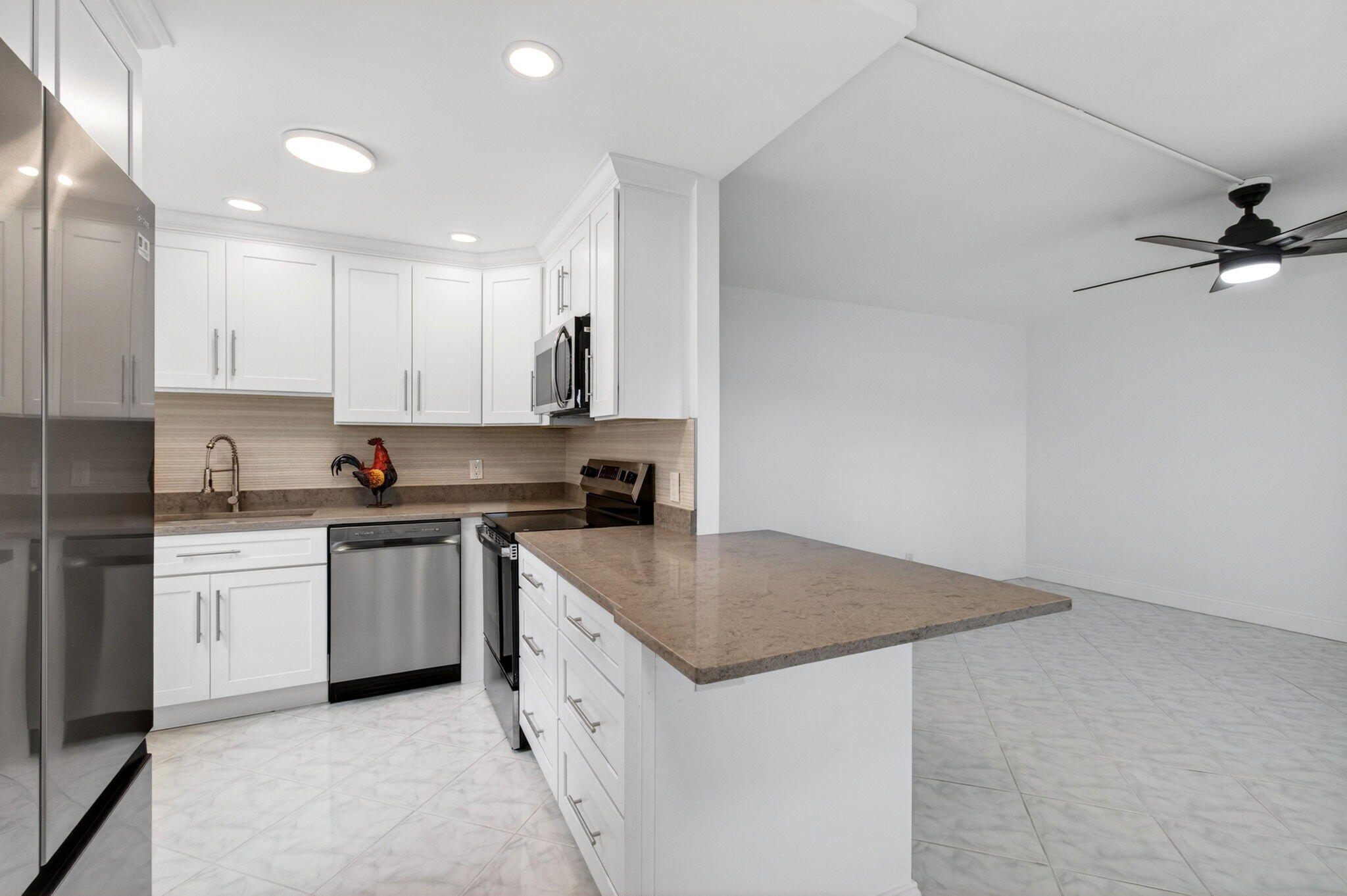 KINGS POINT - Residential