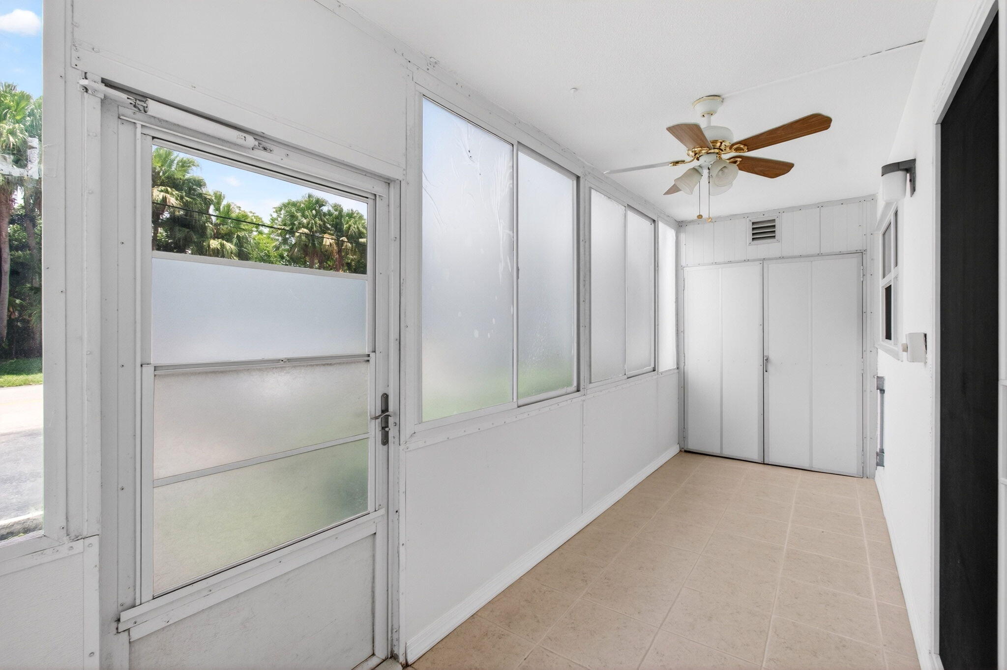 KINGS POINT - Residential
