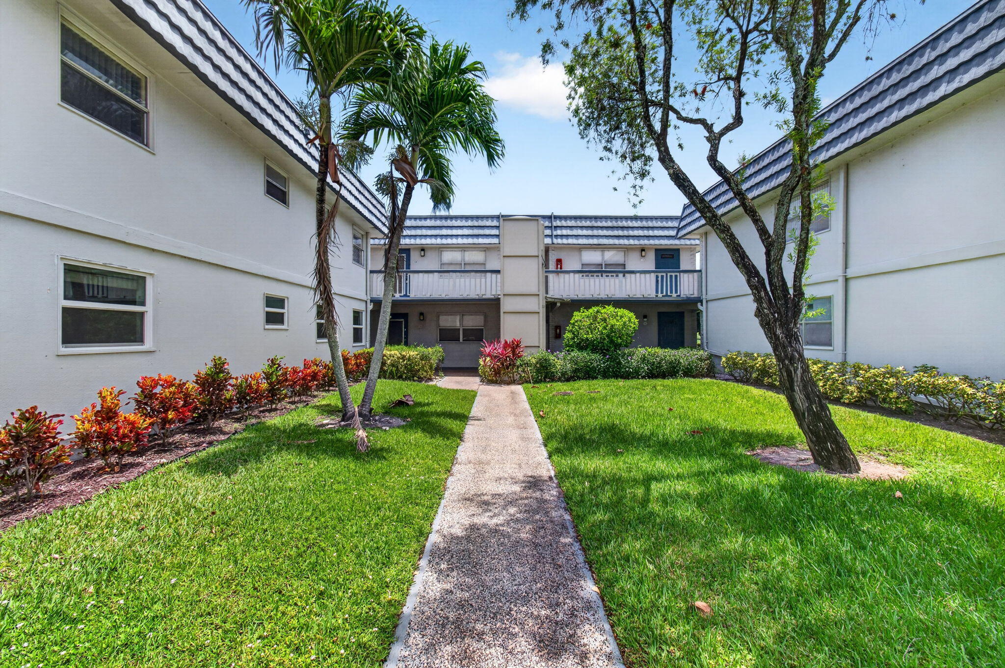 KINGS POINT - Residential