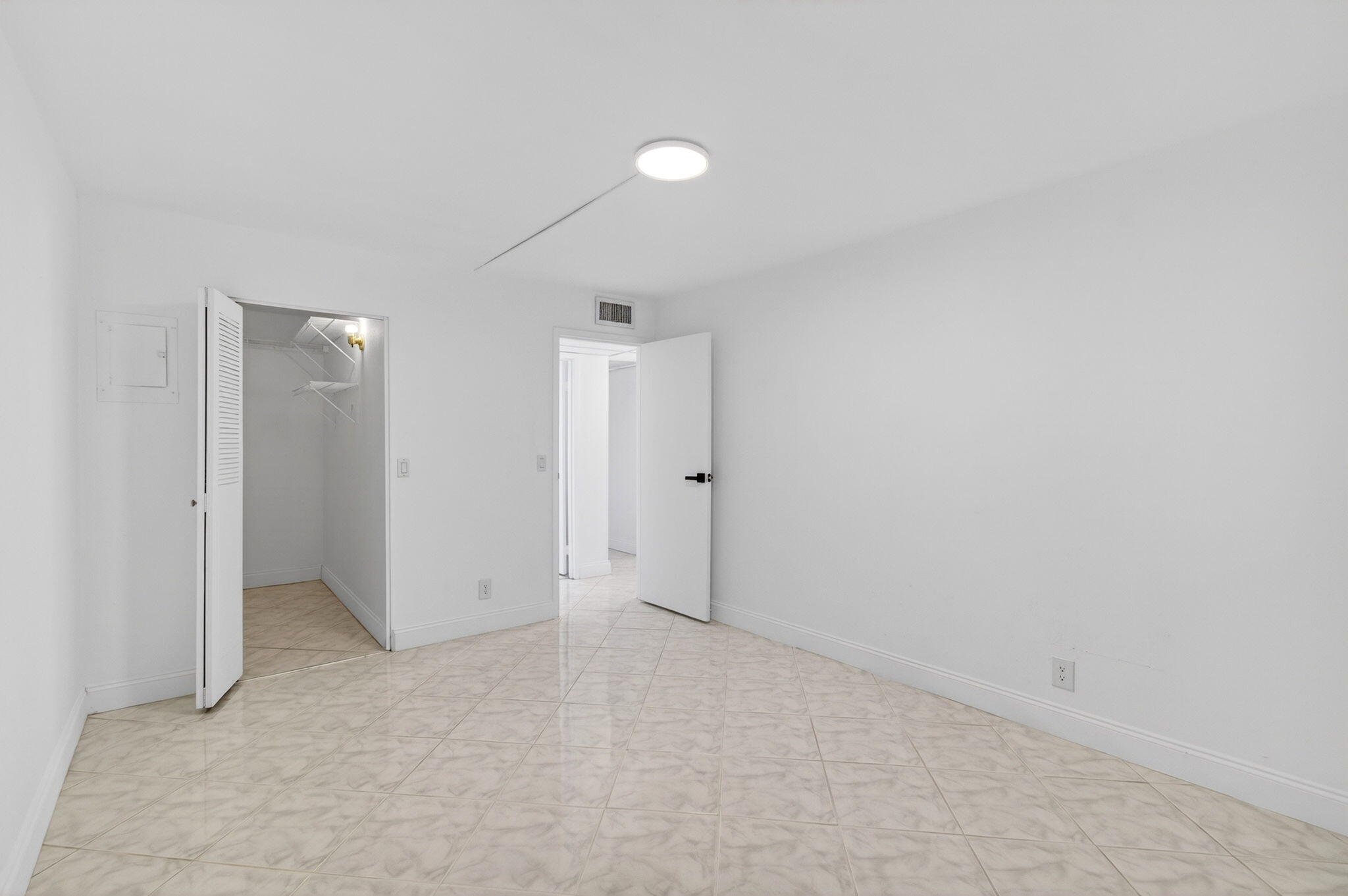 KINGS POINT - Residential