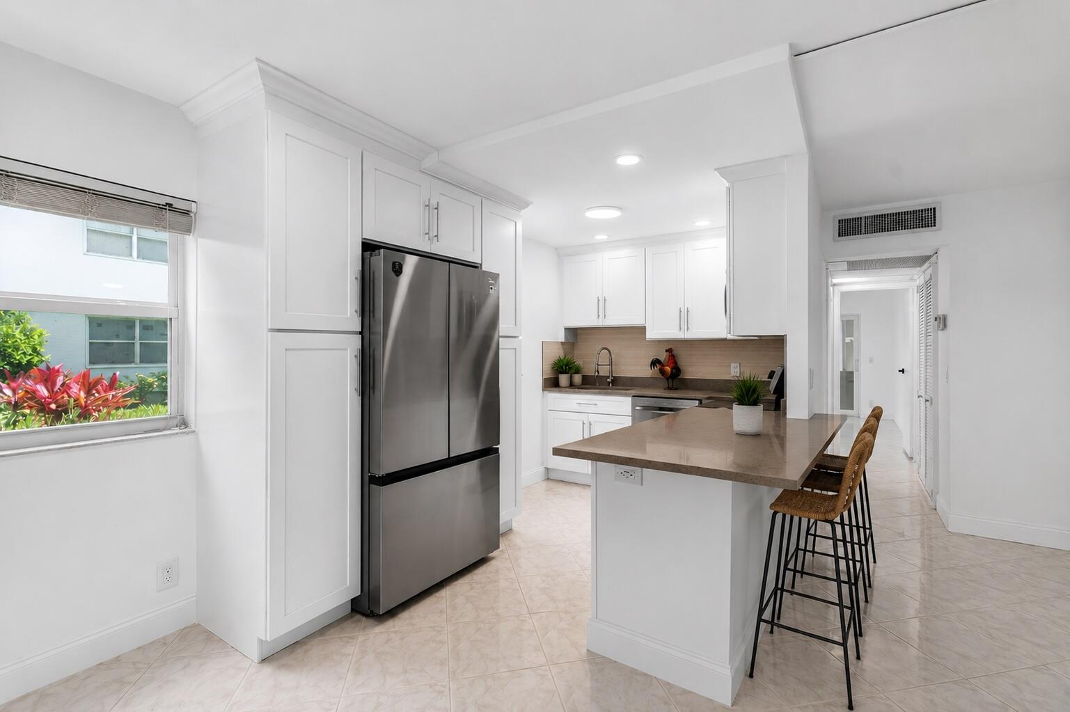 KINGS POINT - Residential