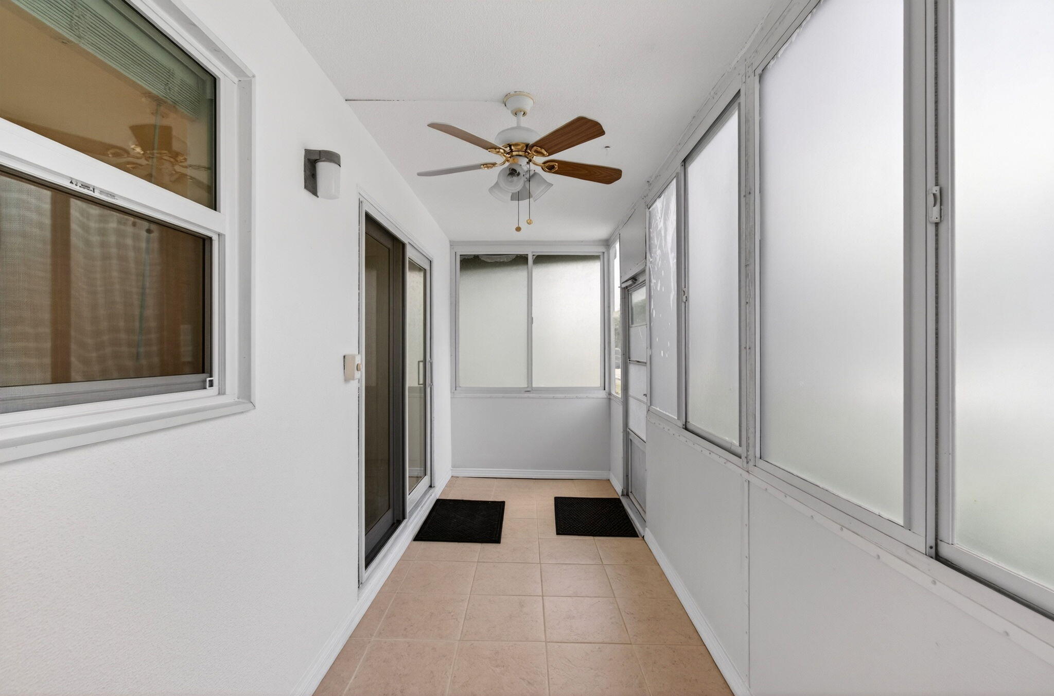 KINGS POINT - Residential