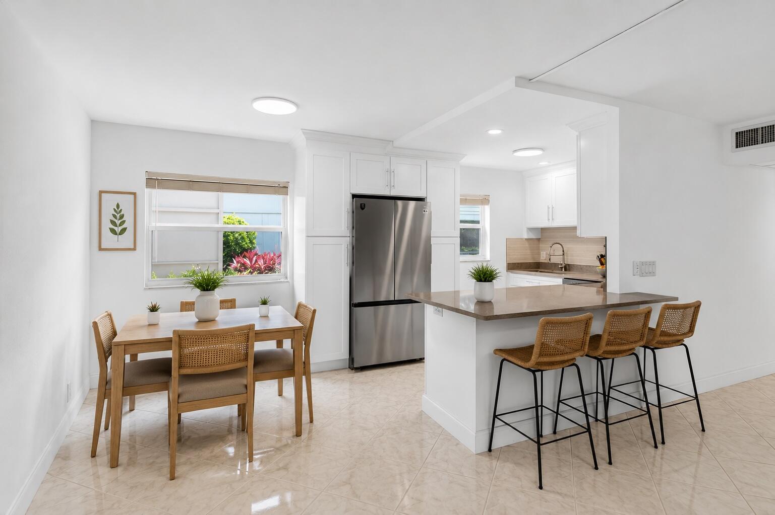 KINGS POINT - Residential