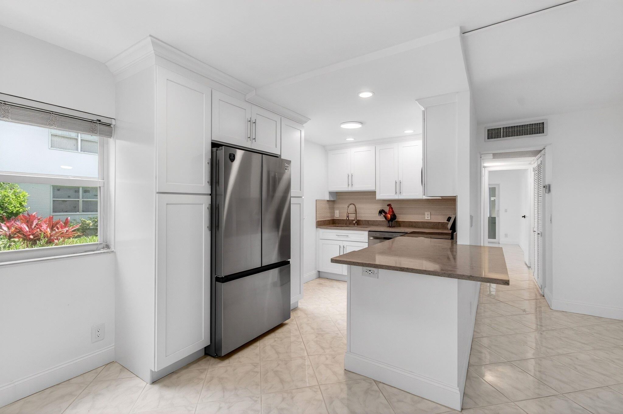 KINGS POINT - Residential
