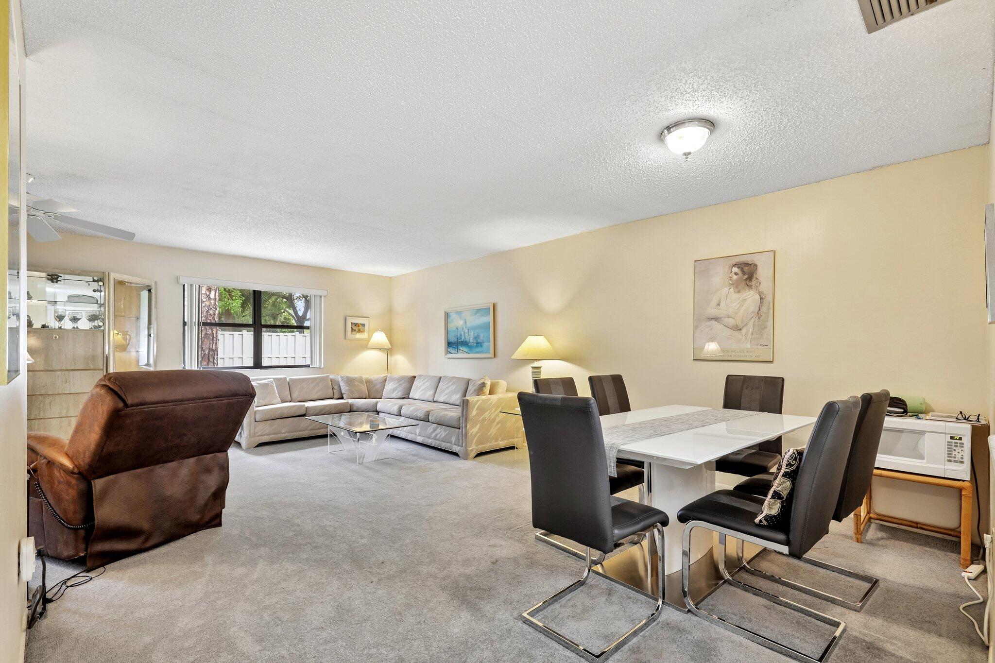 STRATHMORE GATE I UNIT TWO - Residential