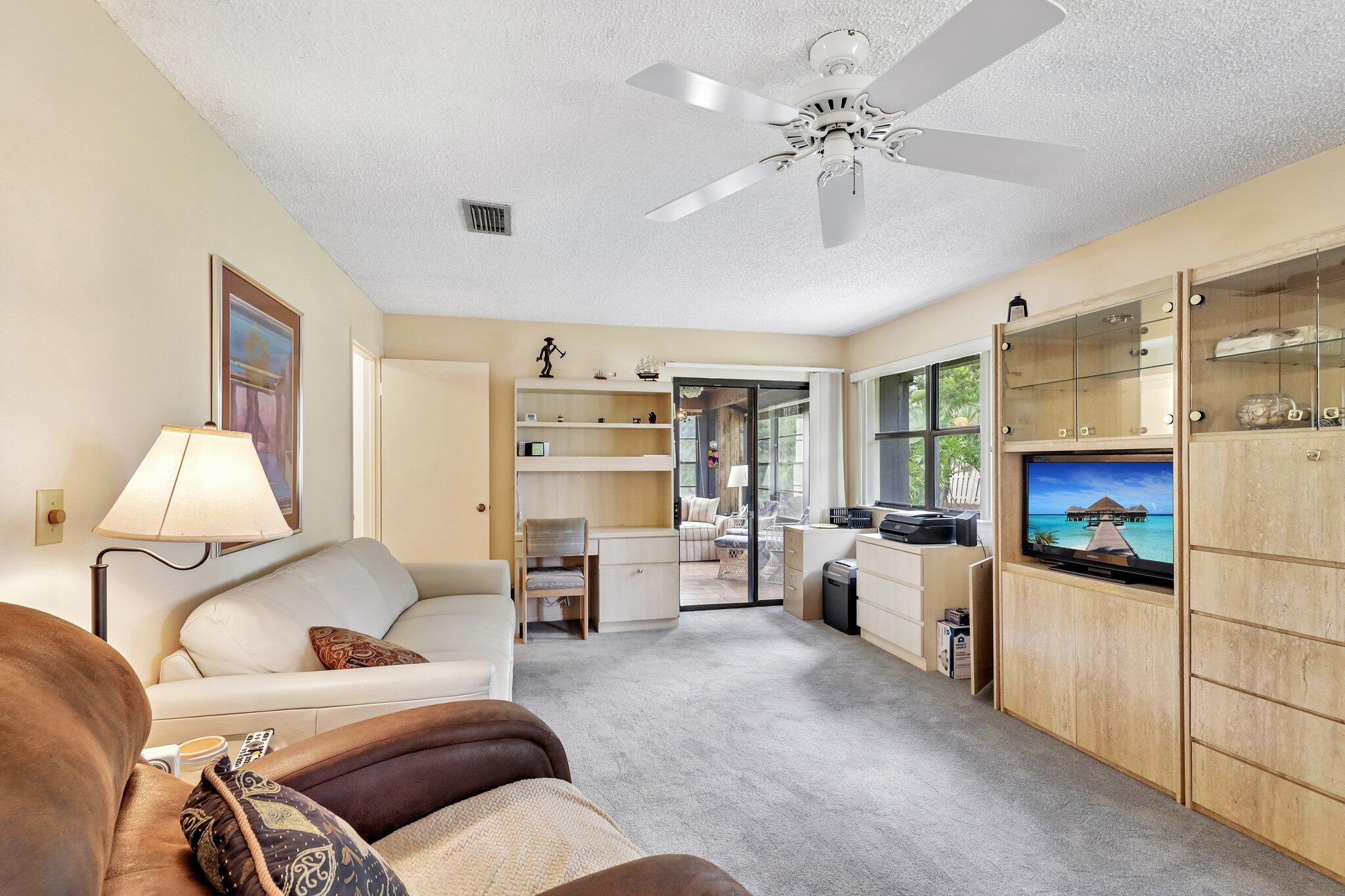 STRATHMORE GATE I UNIT TWO - Residential