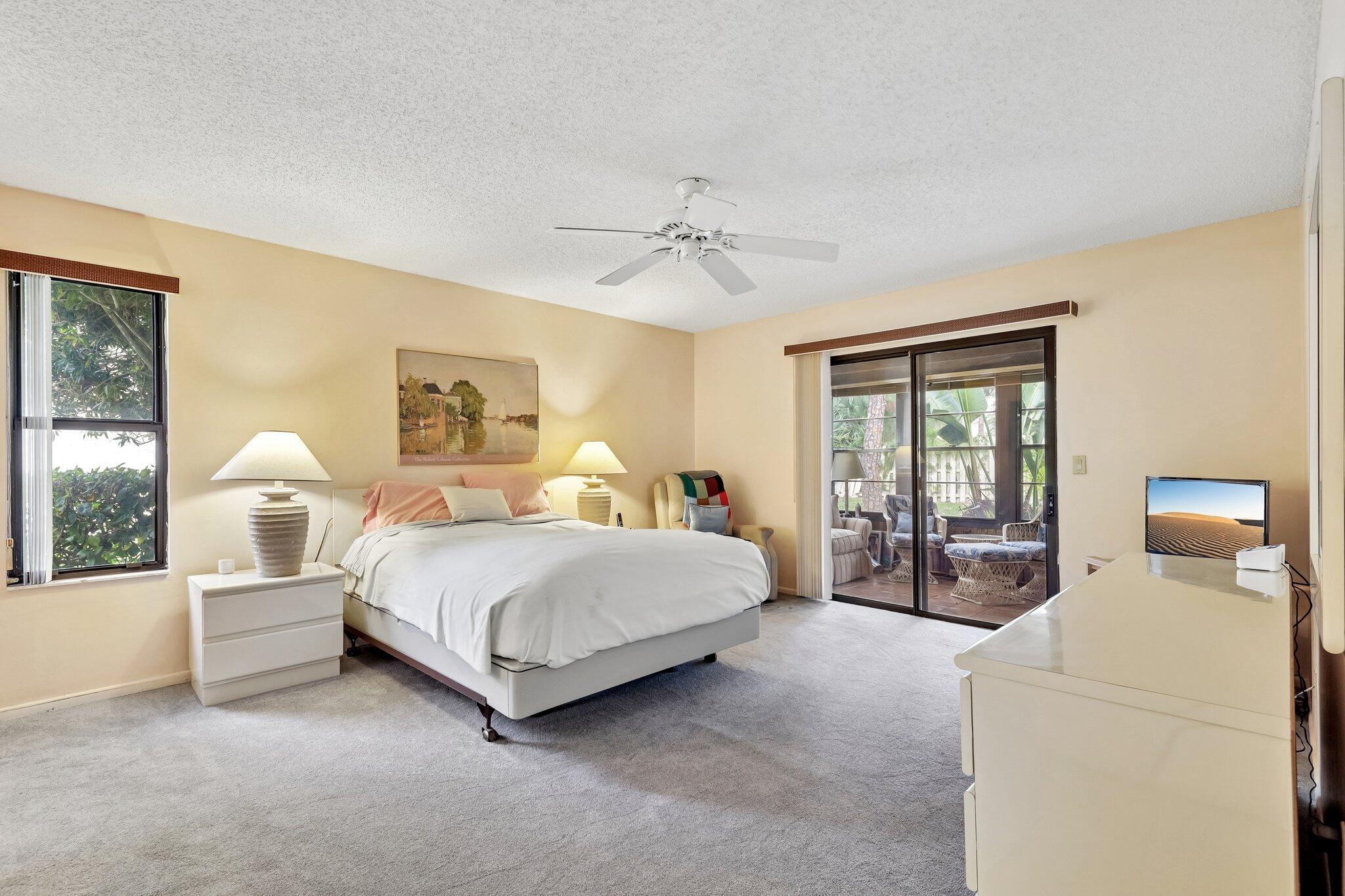 STRATHMORE GATE I UNIT TWO - Residential