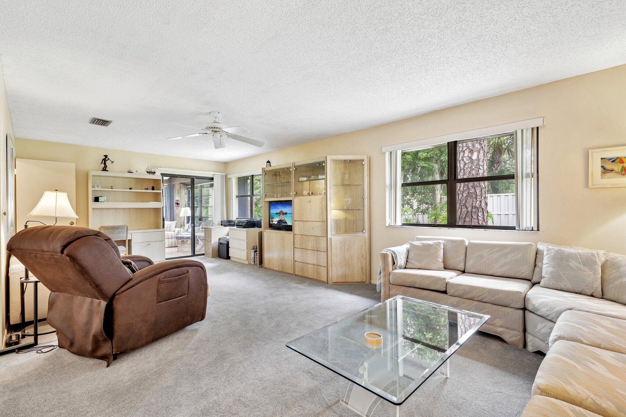 STRATHMORE GATE I UNIT TWO - Residential