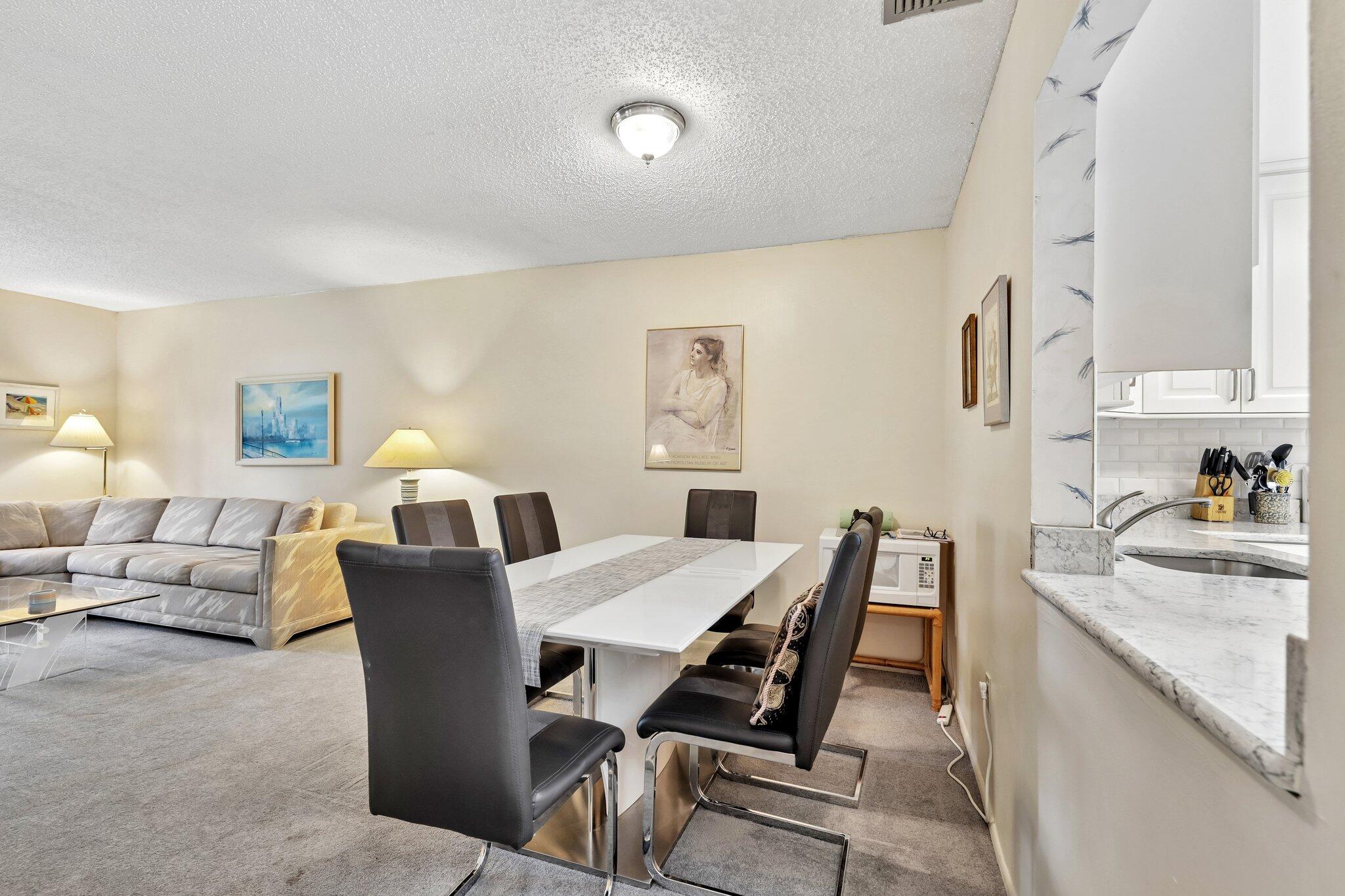 STRATHMORE GATE I UNIT TWO - Residential