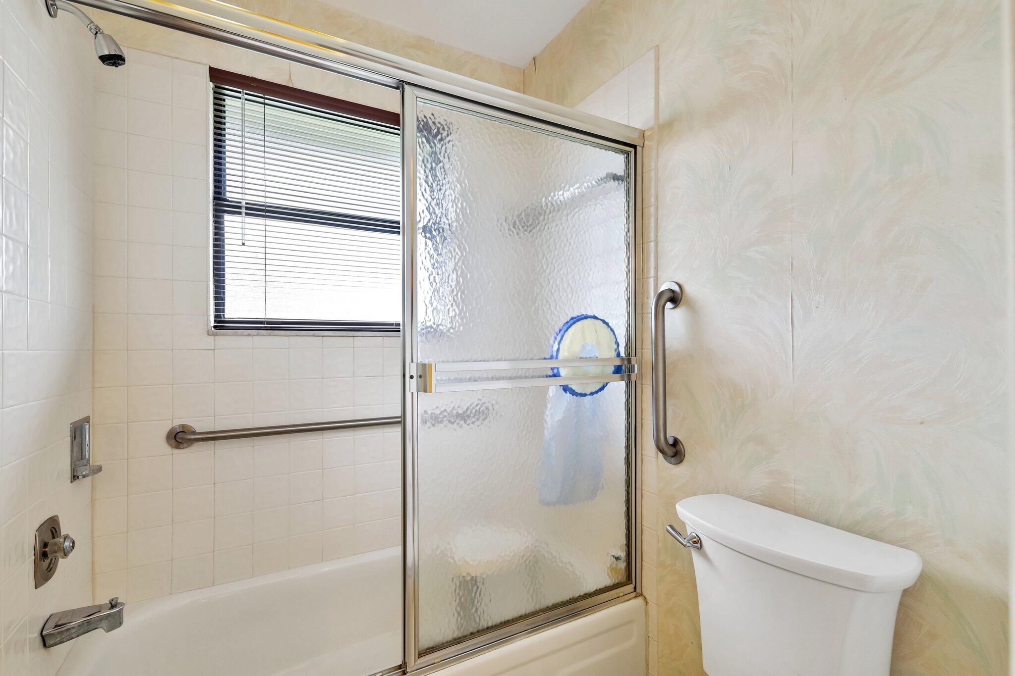 STRATHMORE GATE I UNIT TWO - Residential