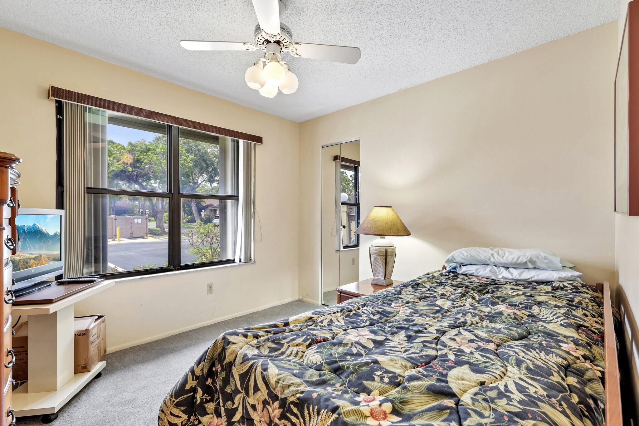 STRATHMORE GATE I UNIT TWO - Residential
