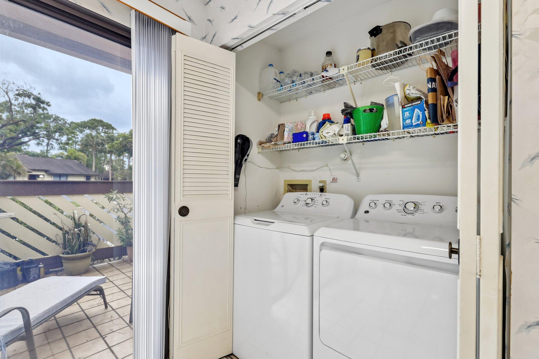 STRATHMORE GATE I UNIT TWO - Residential
