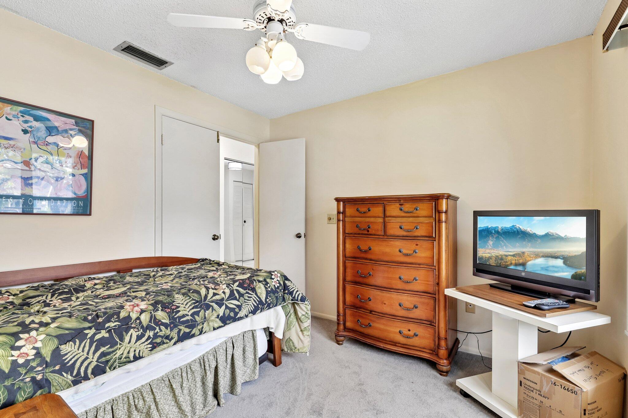 STRATHMORE GATE I UNIT TWO - Residential