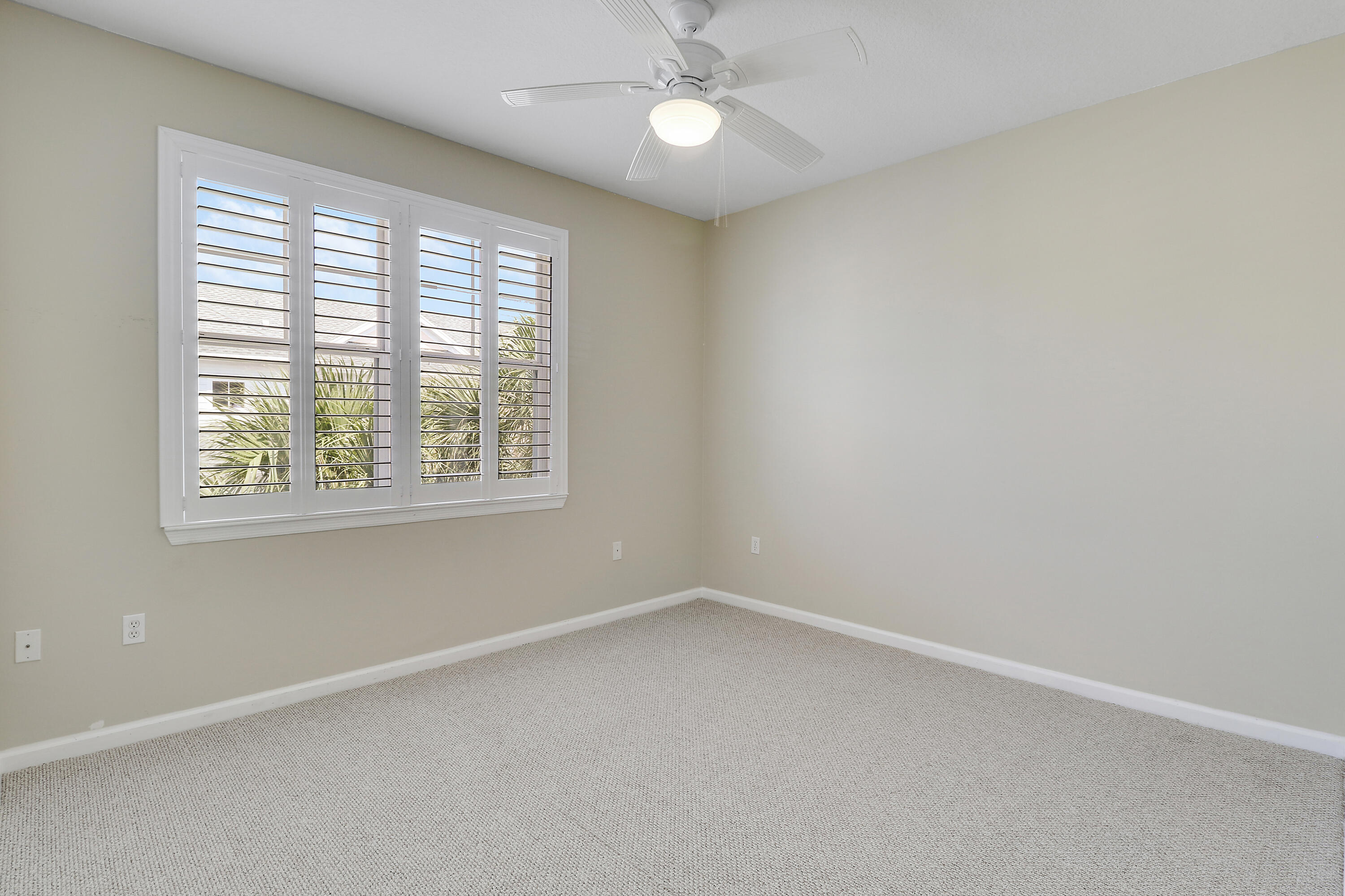 SOMERSET AT ABACOA CONDO - Residential