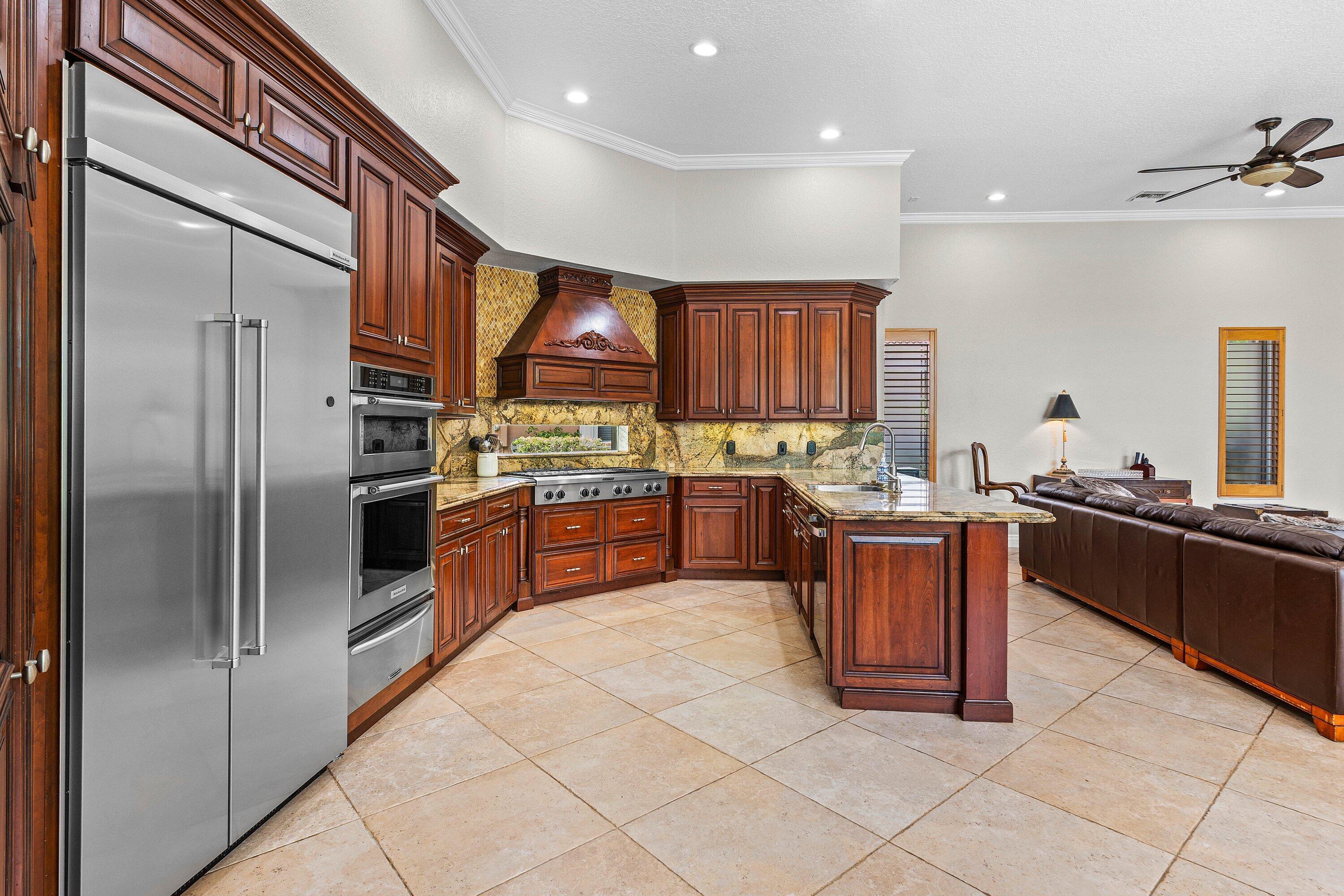 FOX RIDGE - Residential