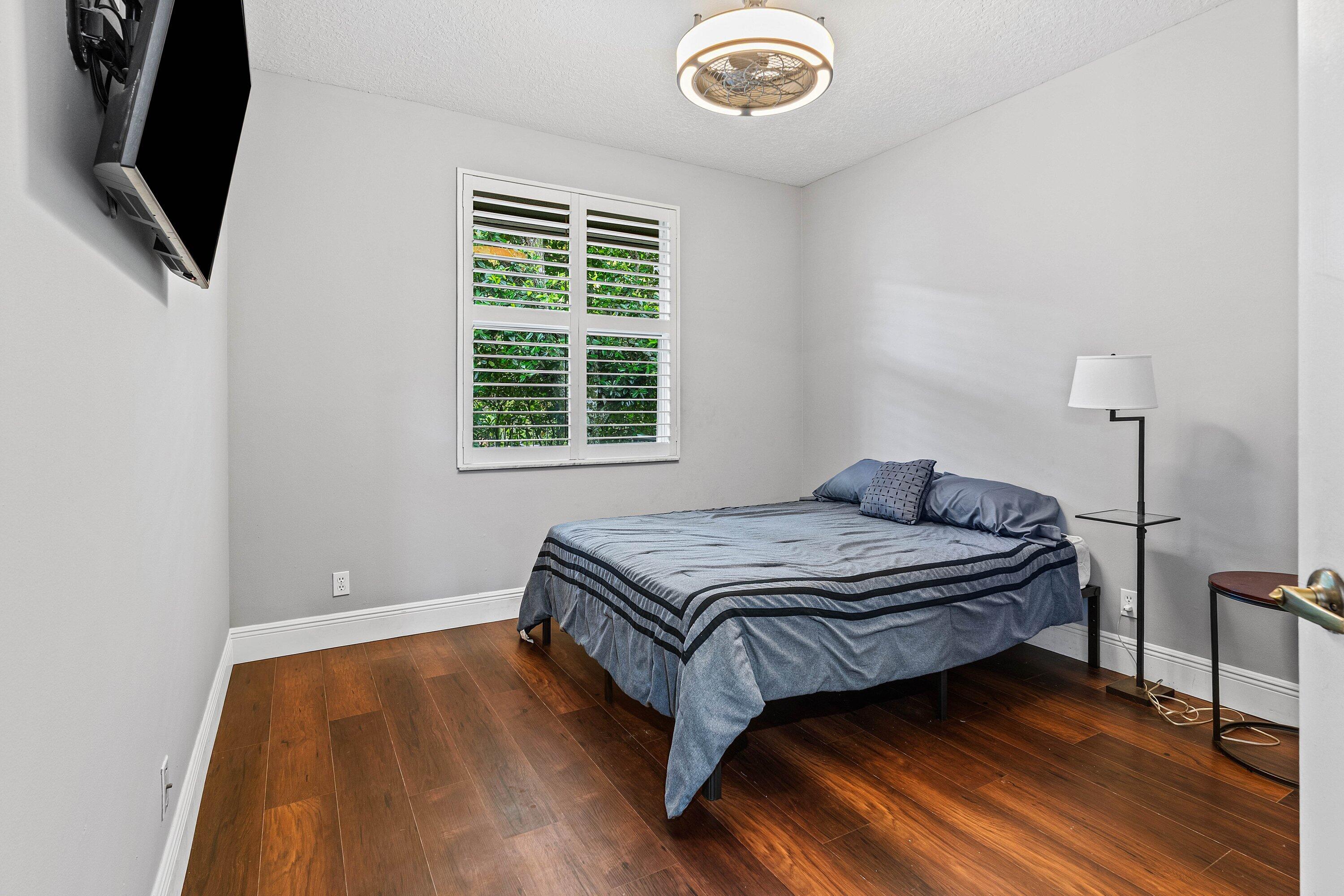 FOX RIDGE - Residential