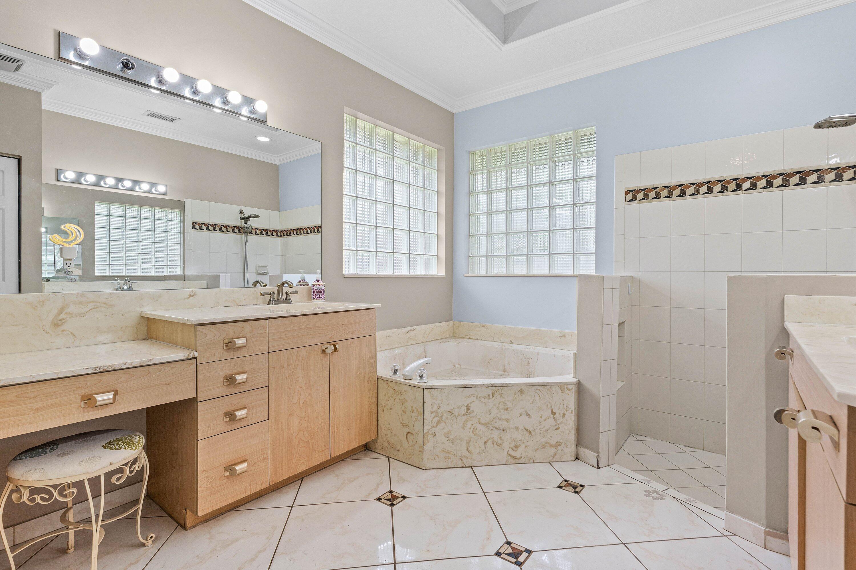 FOX RIDGE - Residential