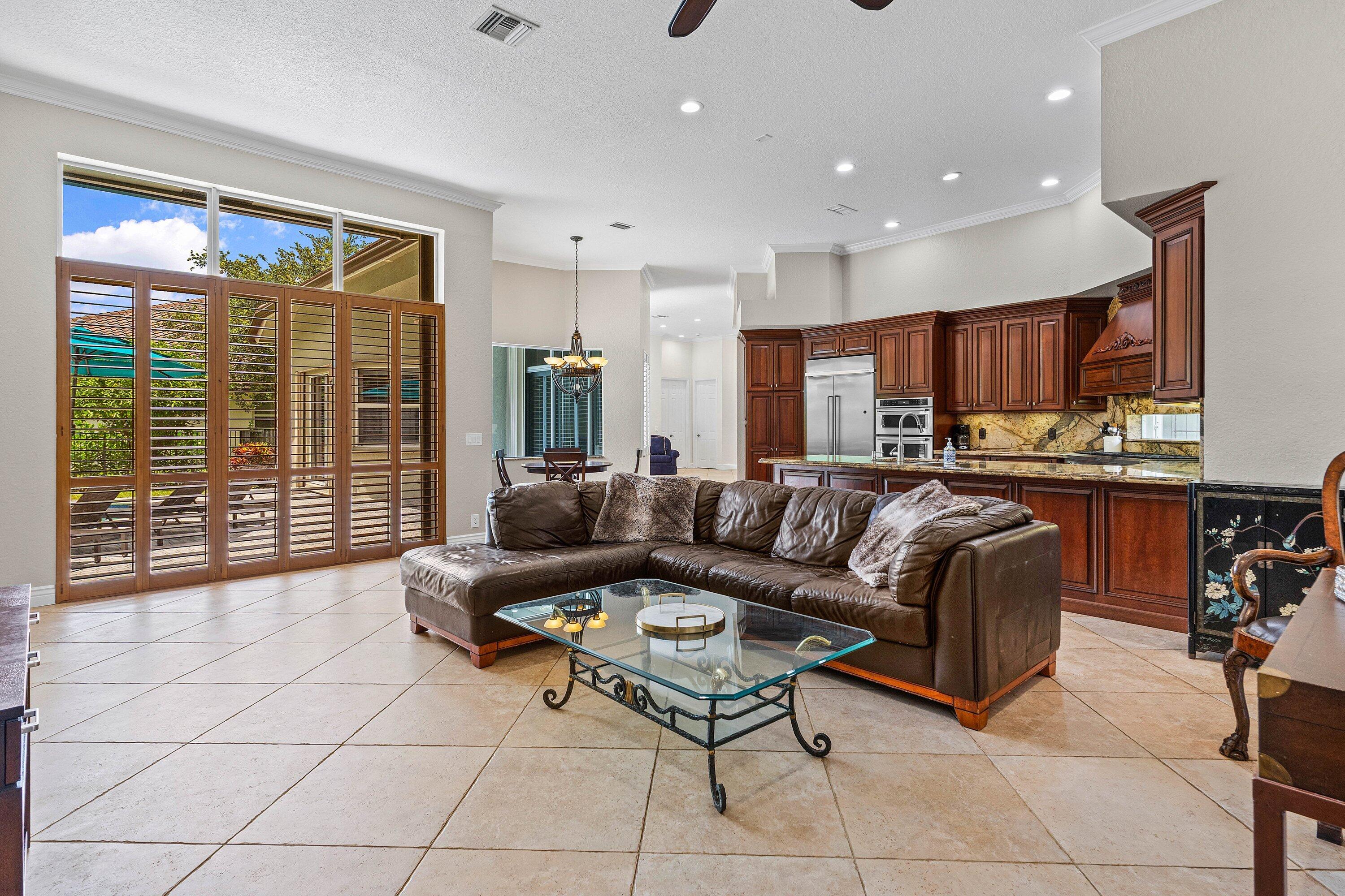 FOX RIDGE - Residential