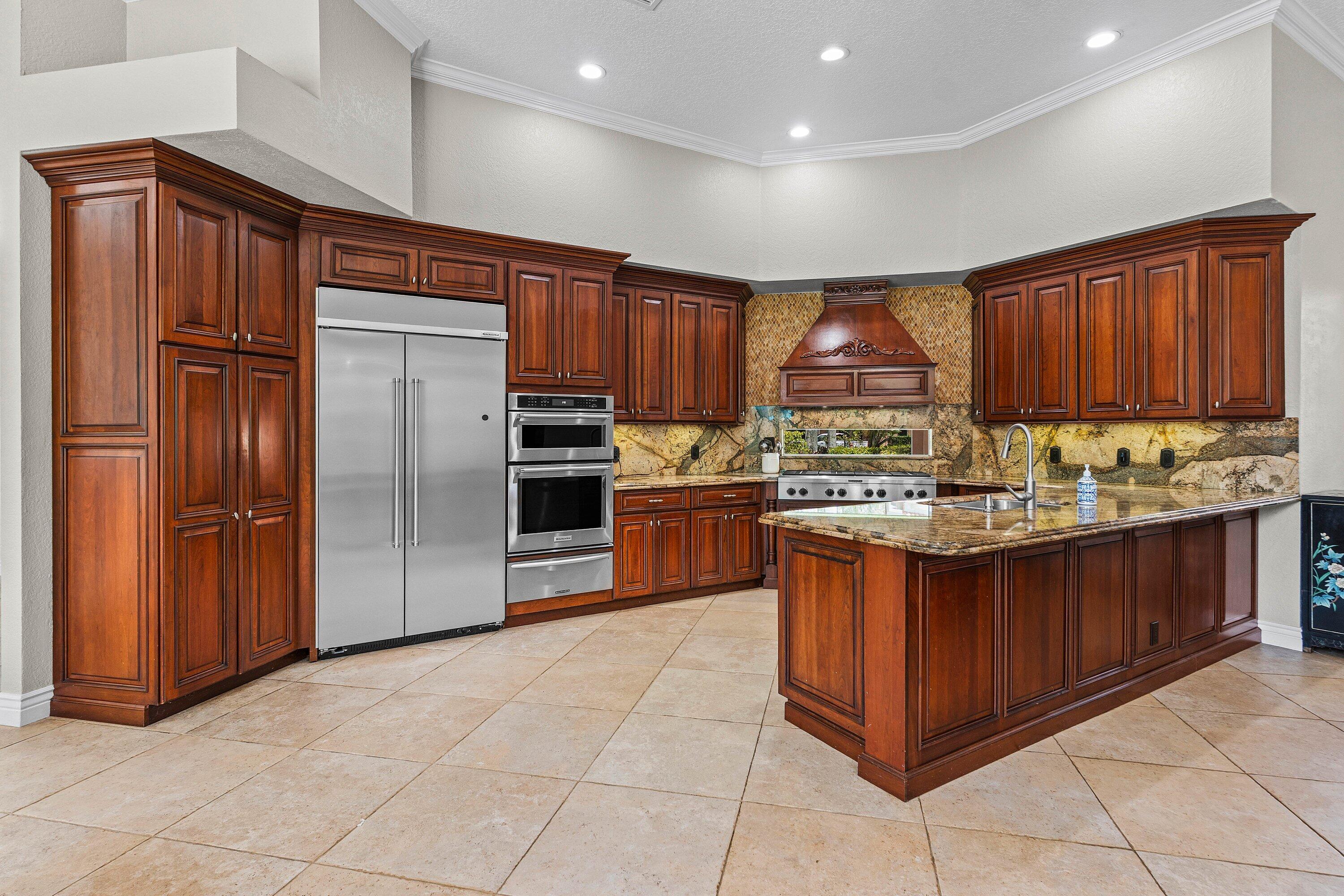 FOX RIDGE - Residential
