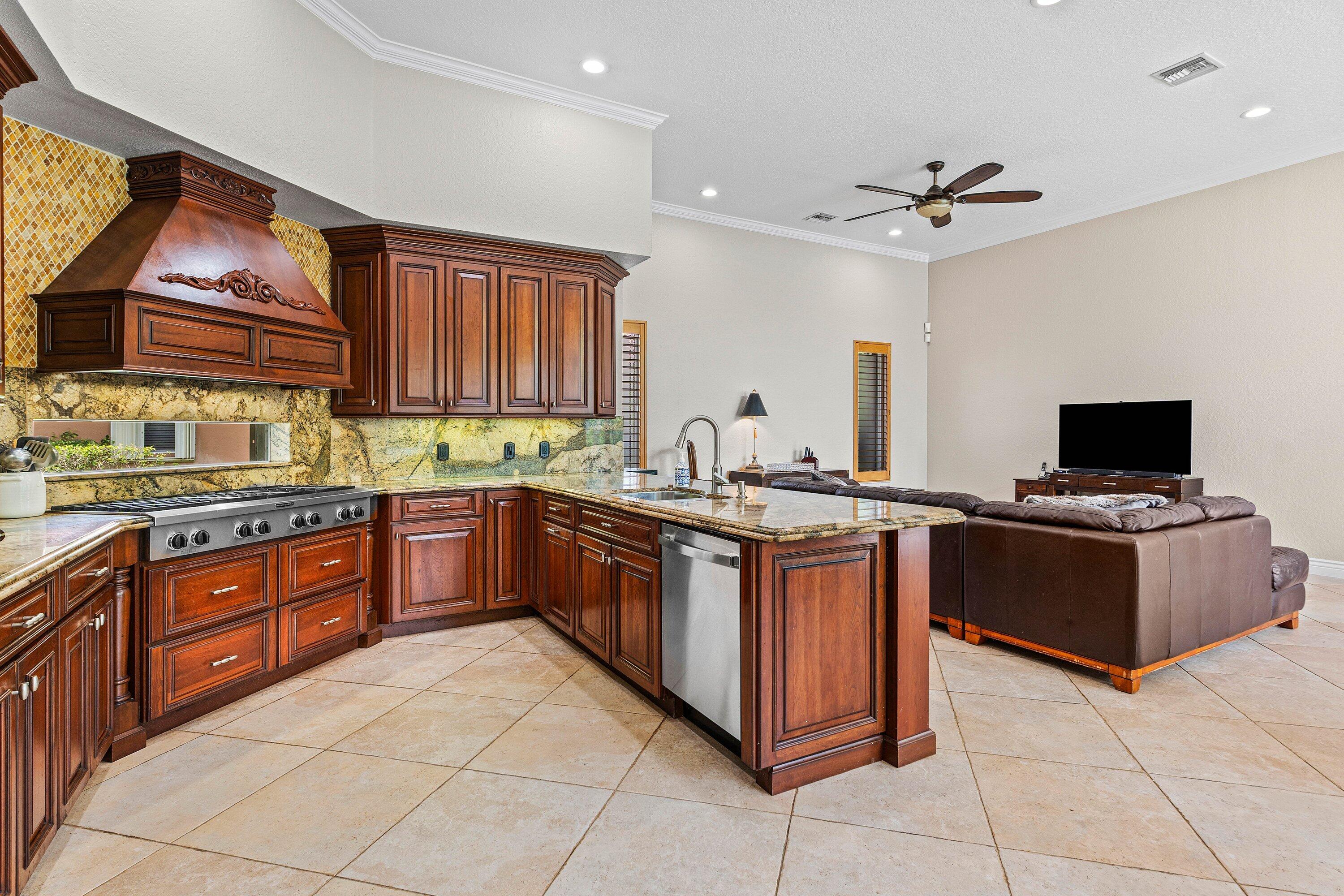 FOX RIDGE - Residential