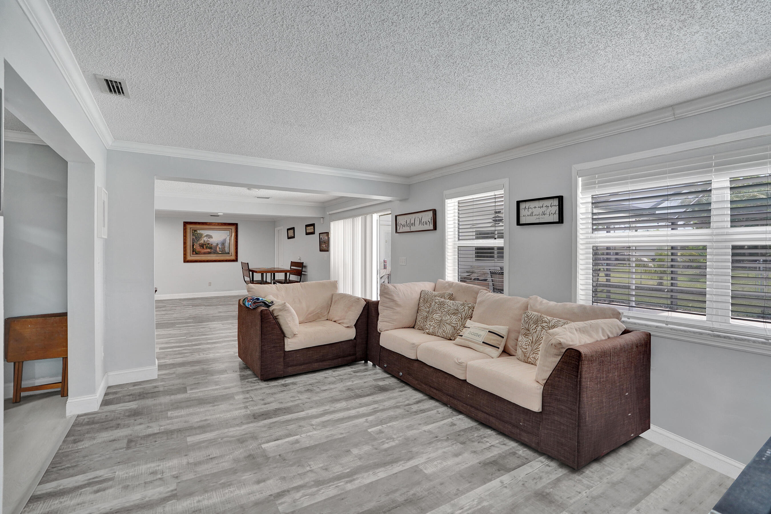 RAMBLEWOOD - Residential