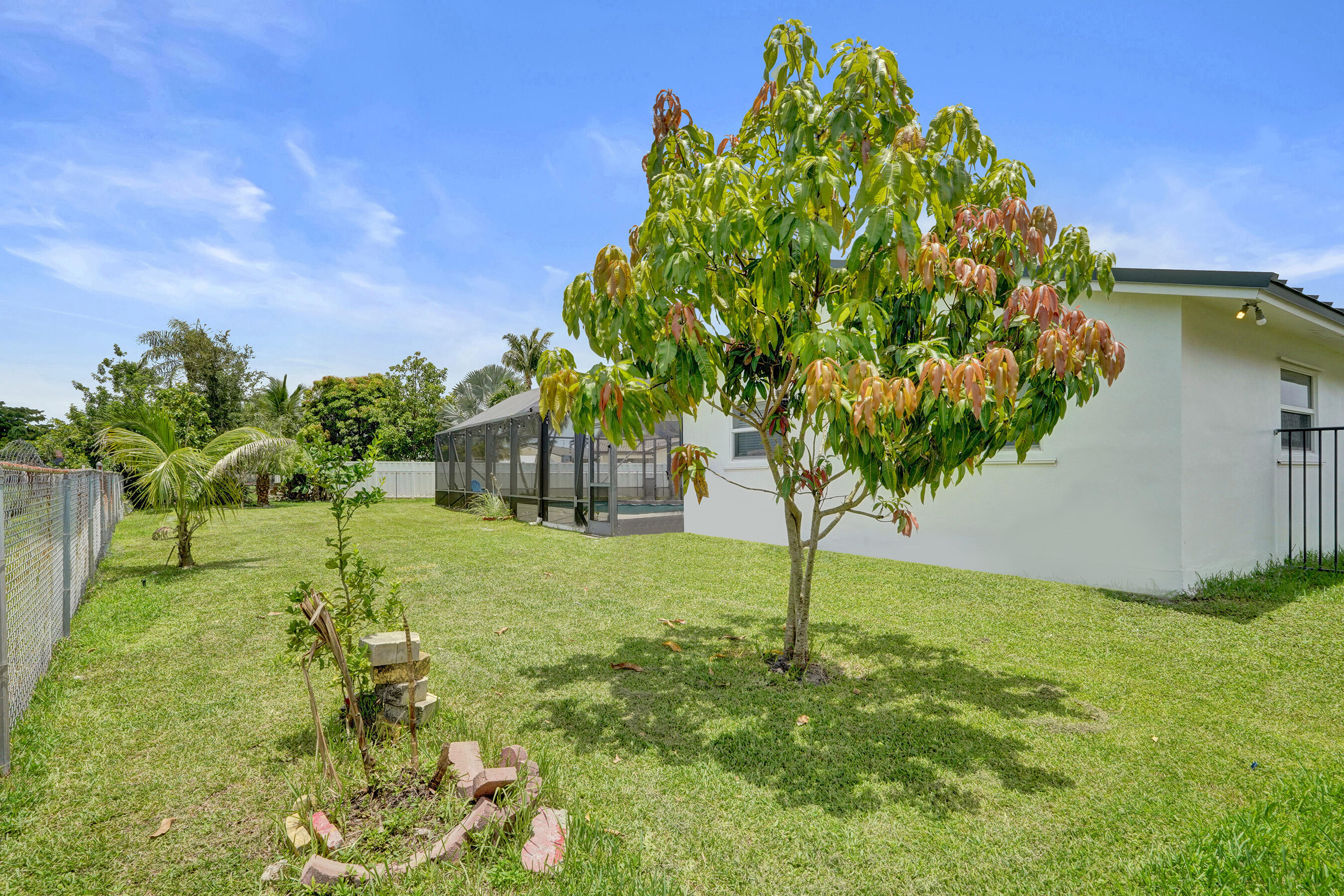 RAMBLEWOOD - Residential