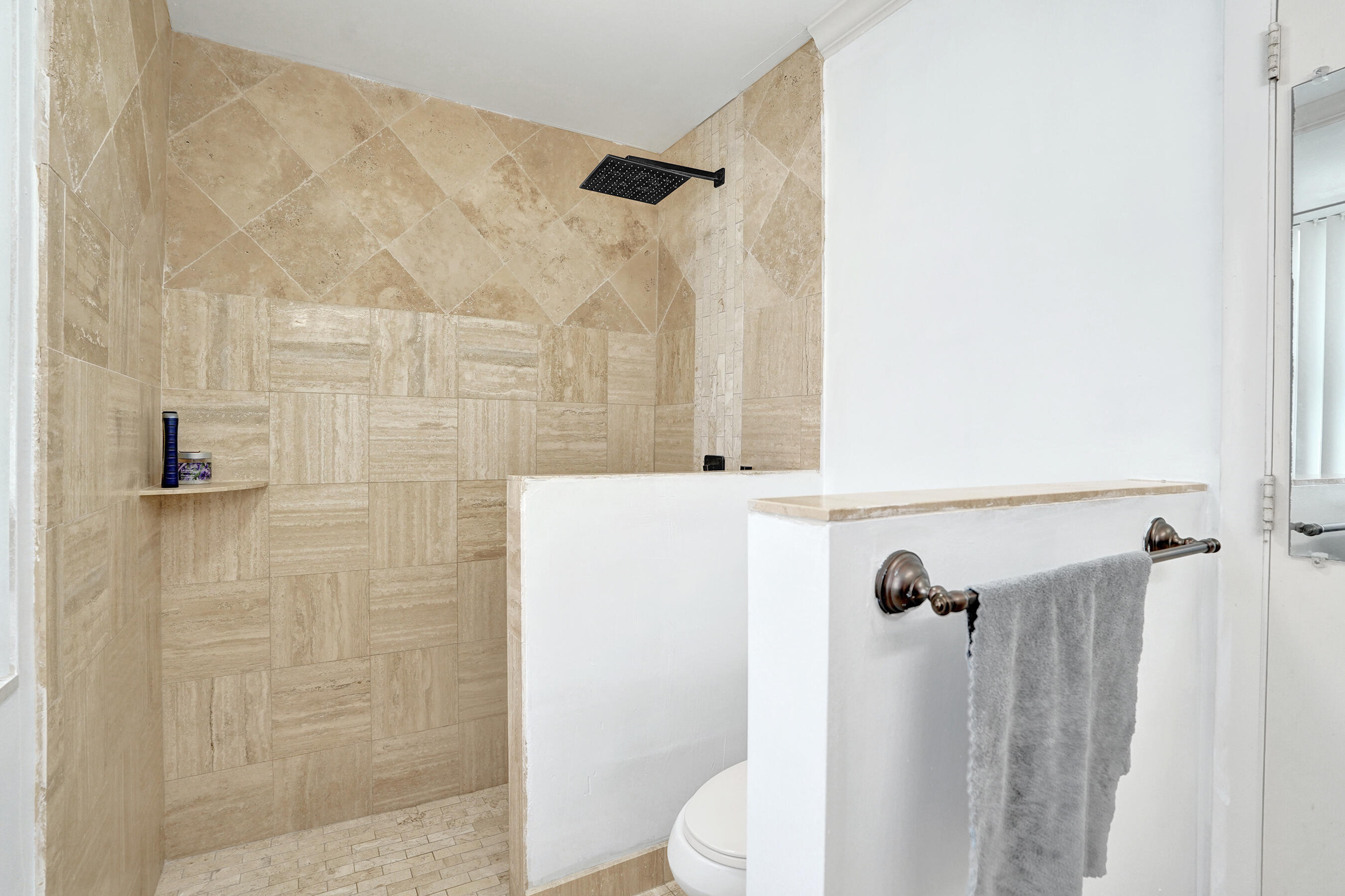 RAMBLEWOOD - Residential