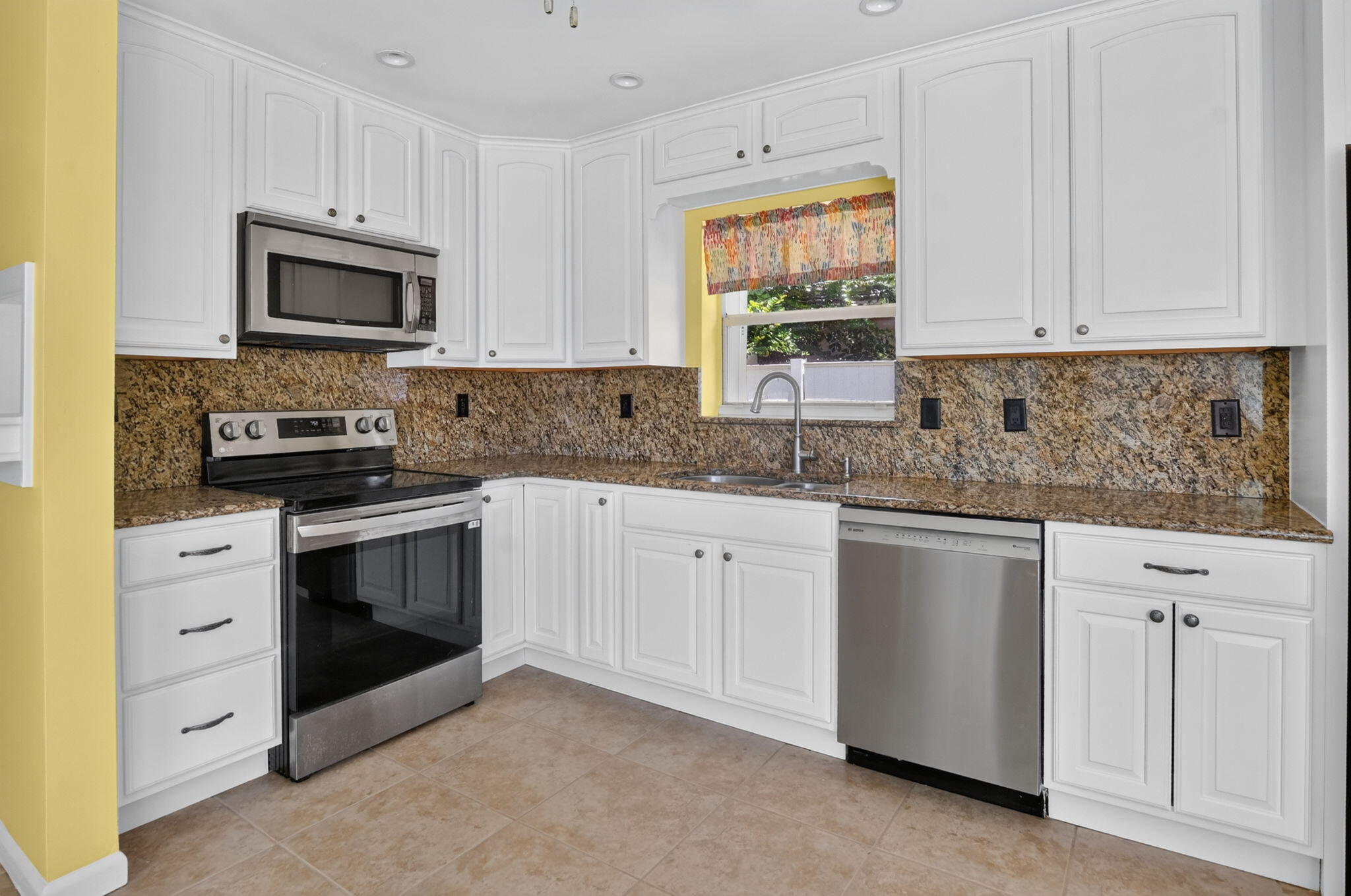 WINFIELD PARK UNIT 1 - Residential