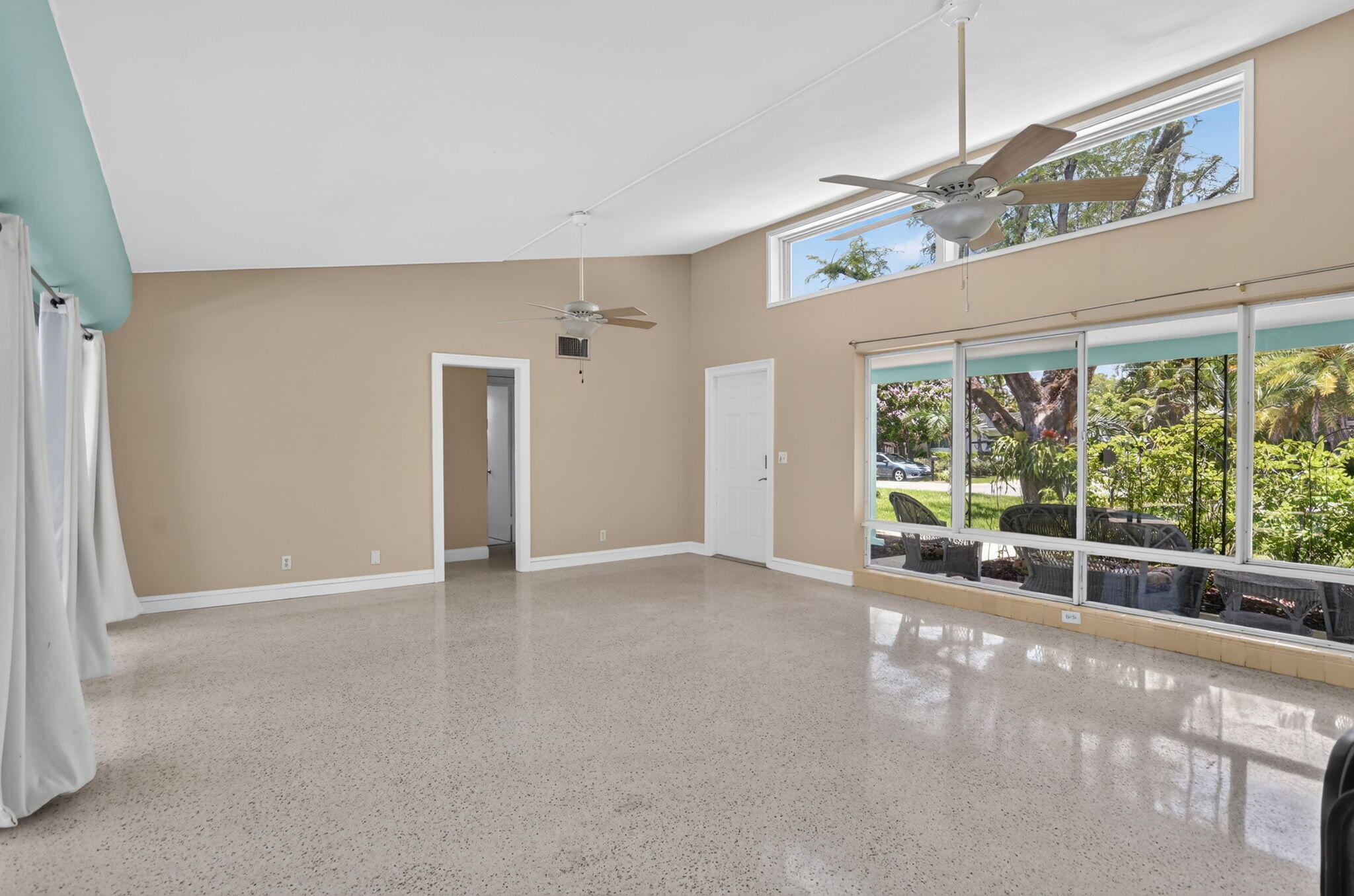 WINFIELD PARK UNIT 1 - Residential