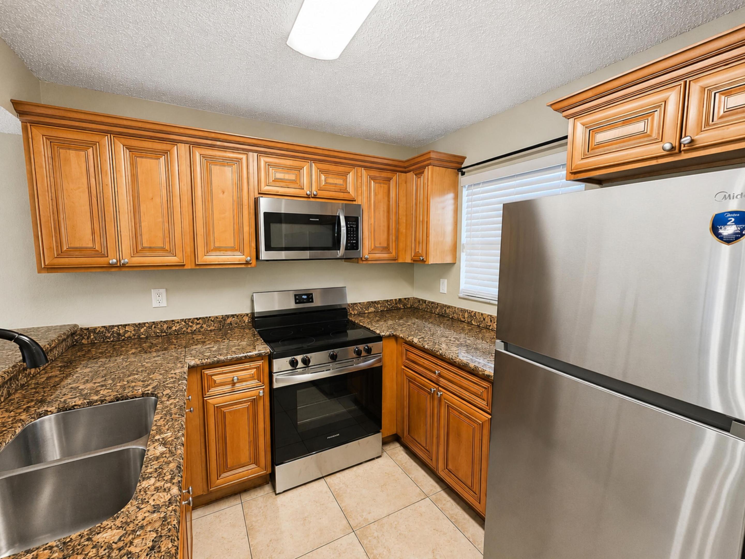 PALM BEACH PLACE CONDO - Residential Lease