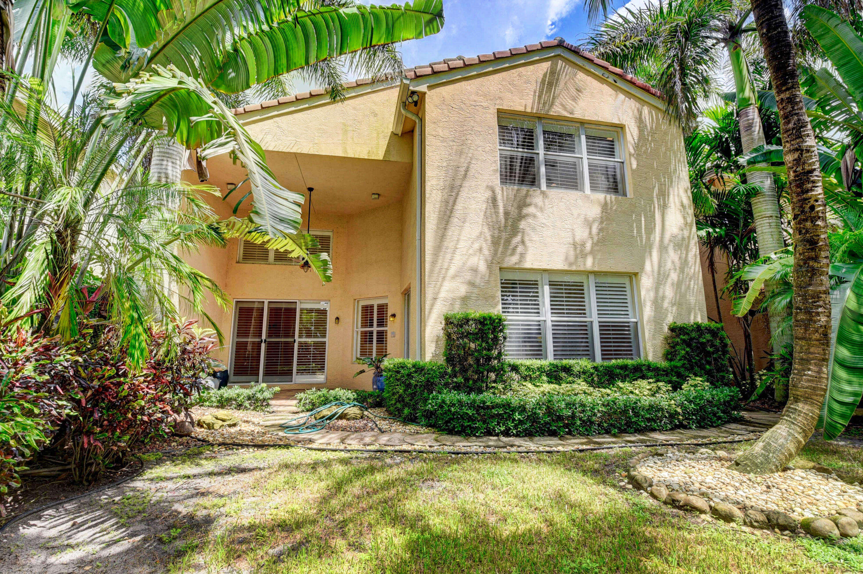 CANYON ISLES 1 - Residential