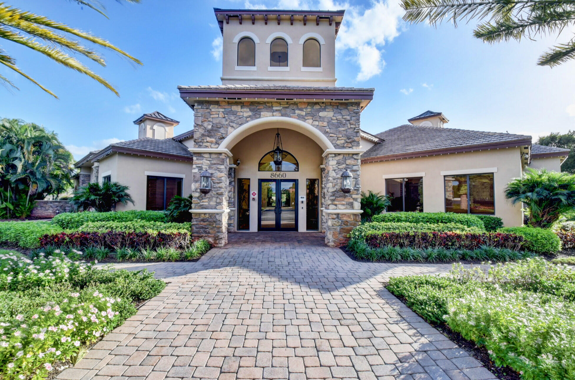CANYON ISLES 1 - Residential