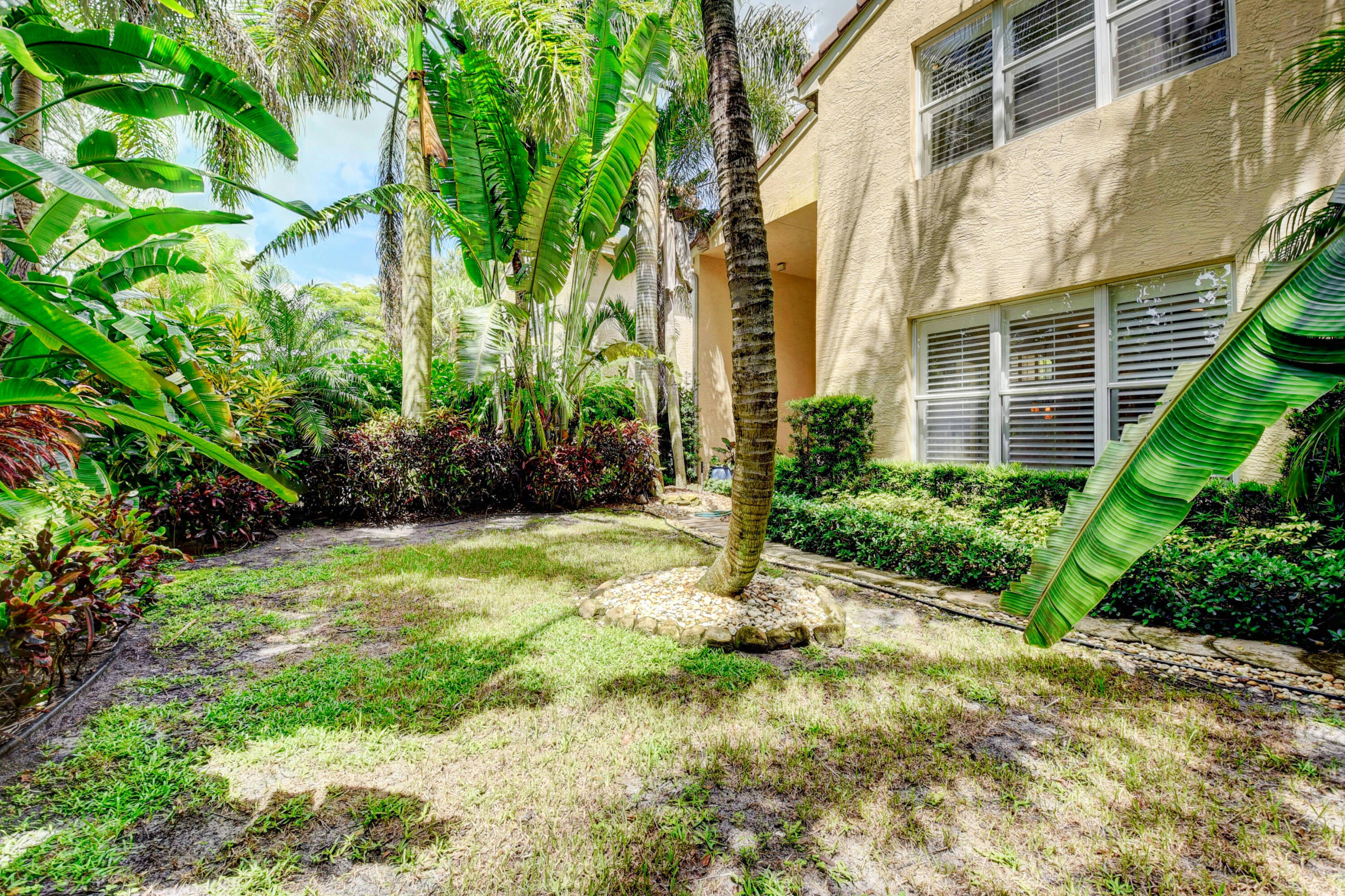 CANYON ISLES 1 - Residential