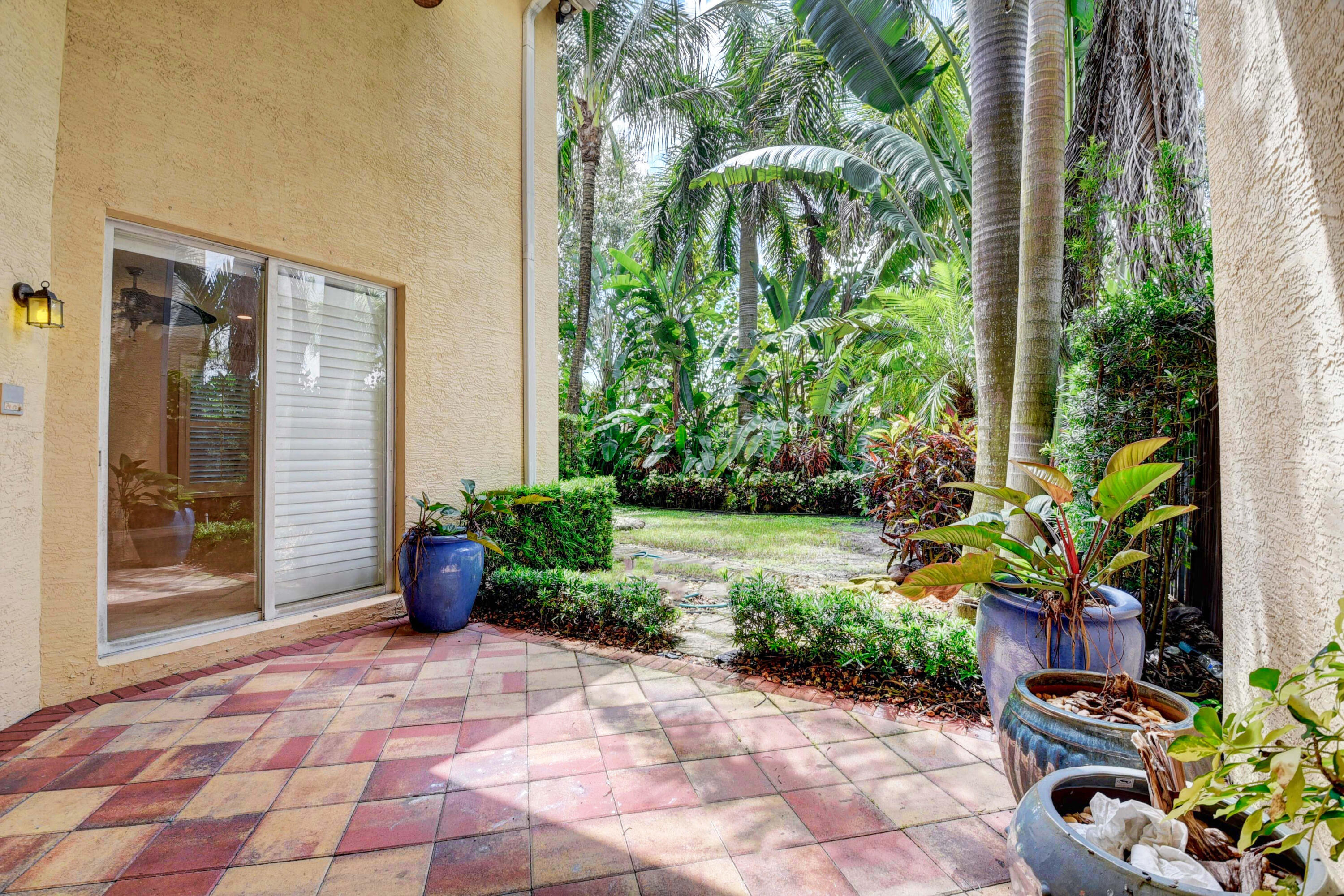 CANYON ISLES 1 - Residential