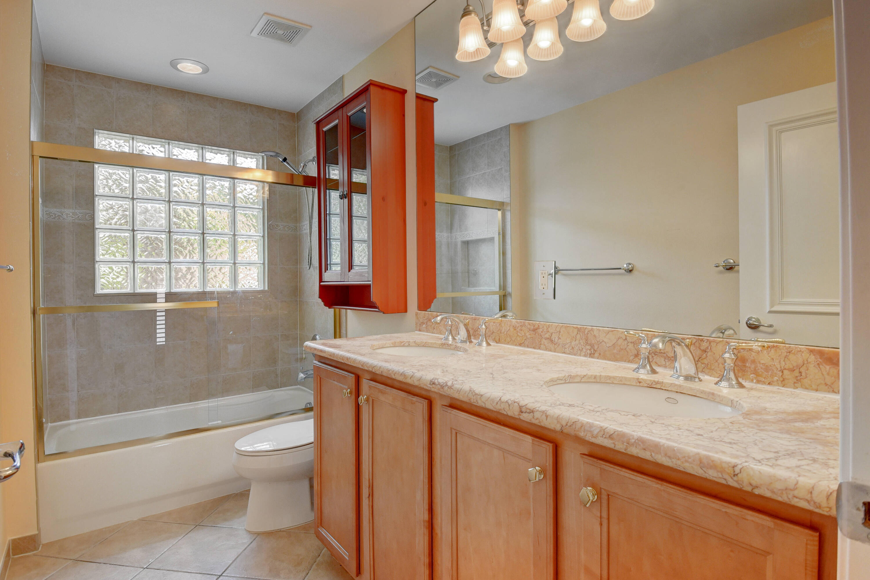 CANYON ISLES 1 - Residential