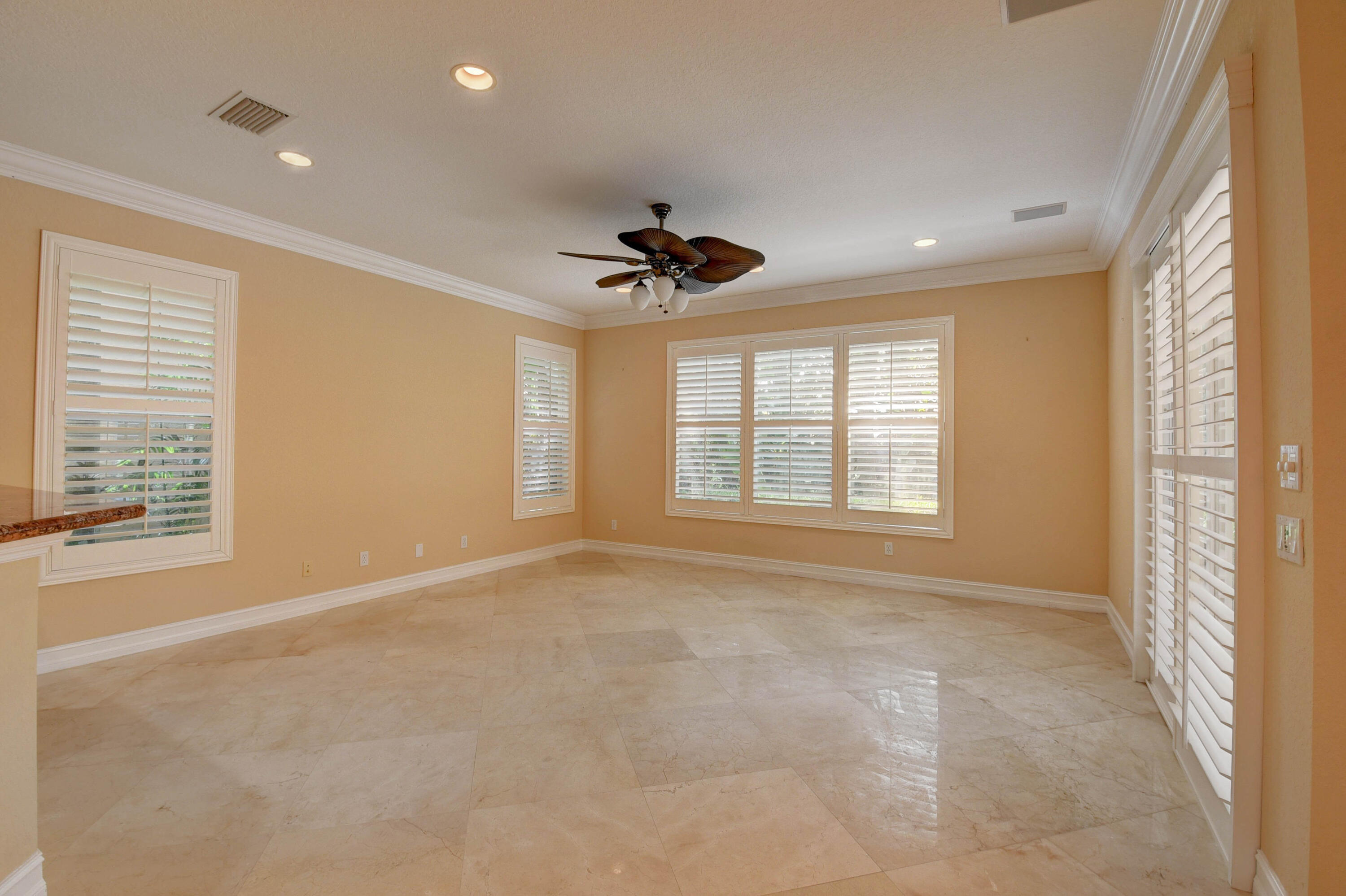 CANYON ISLES 1 - Residential