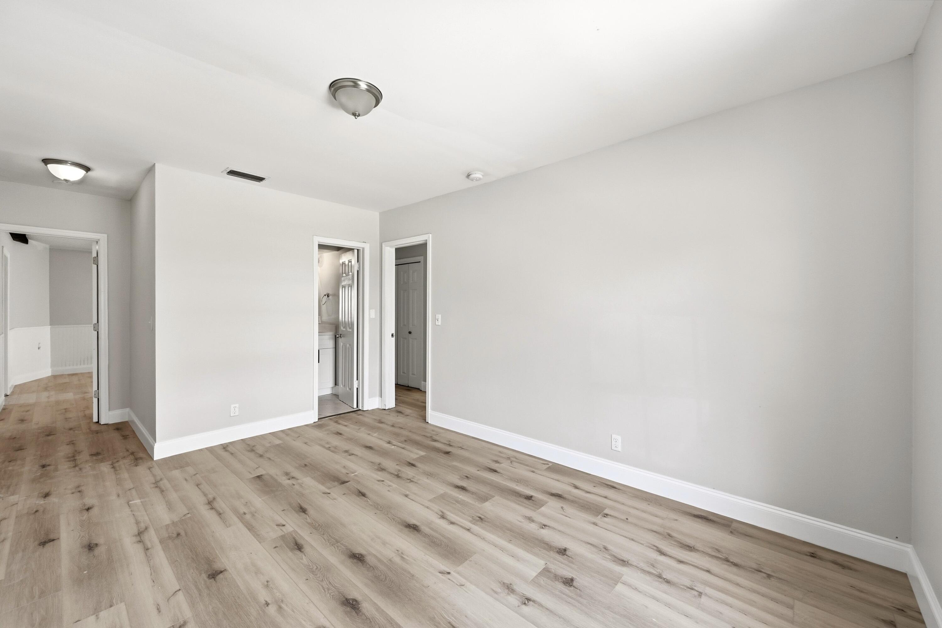 DEERFIELD BEACH ESTATES - Residential Income