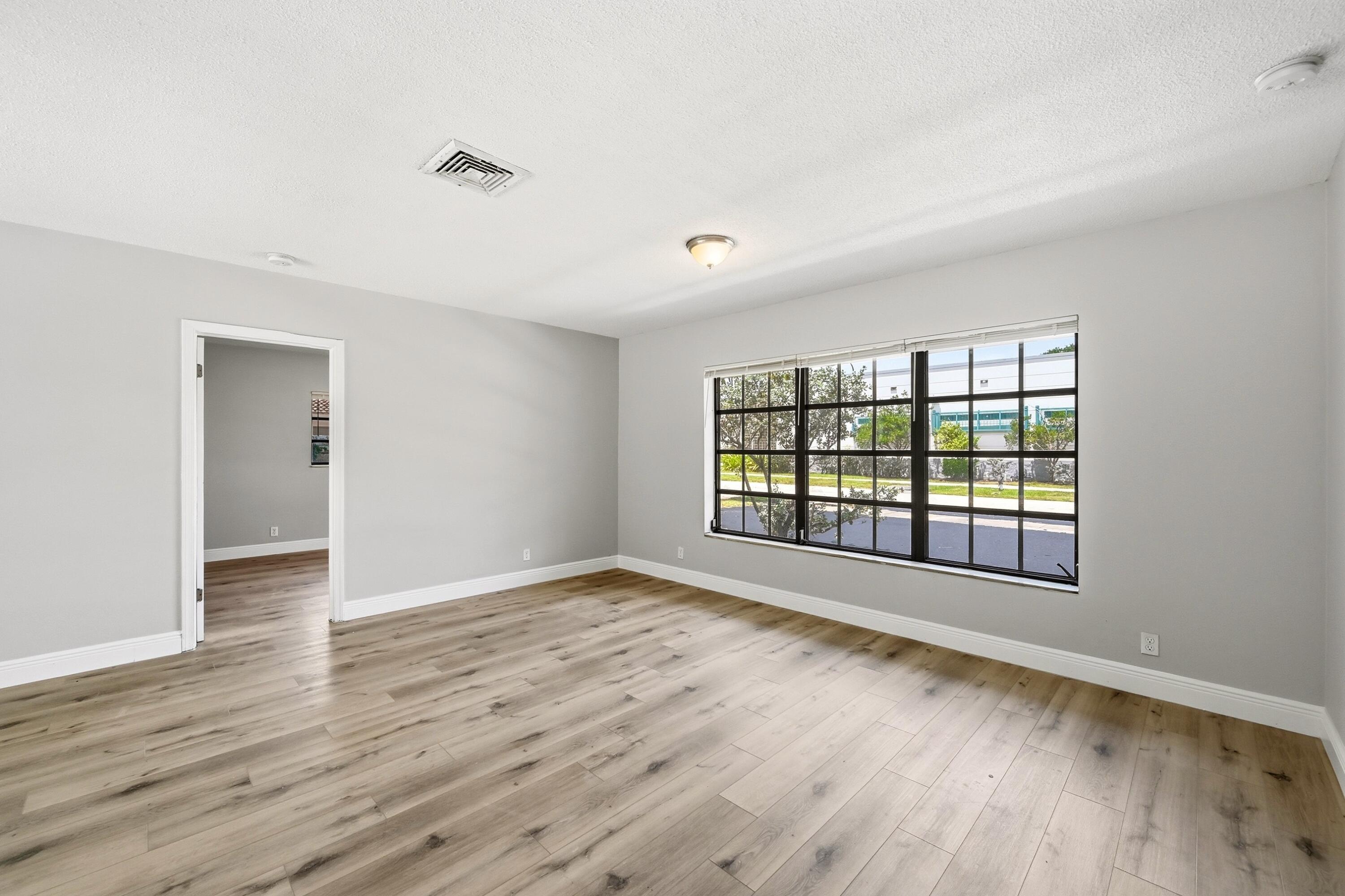 DEERFIELD BEACH ESTATES - Residential Income