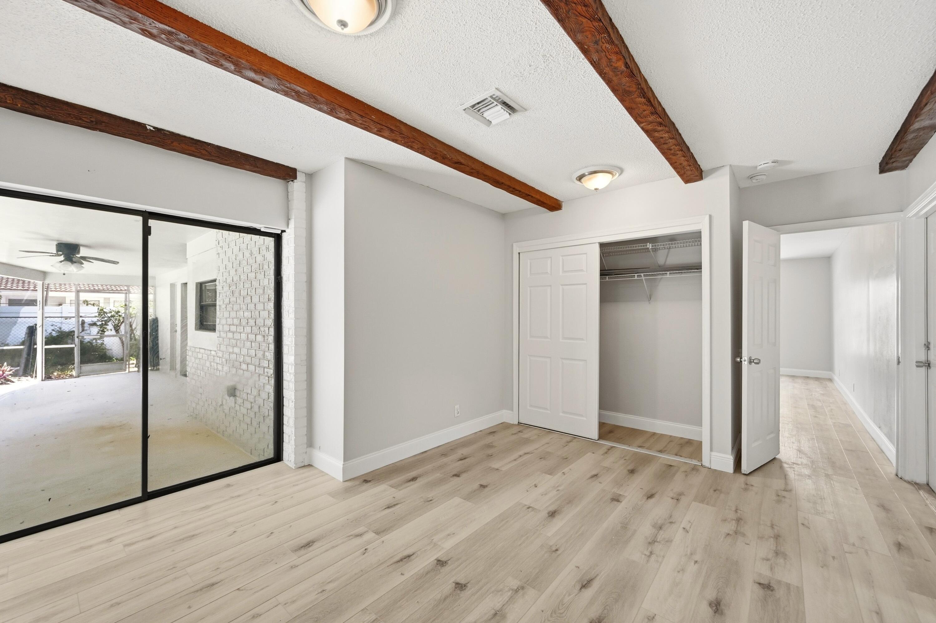 DEERFIELD BEACH ESTATES - Residential Income