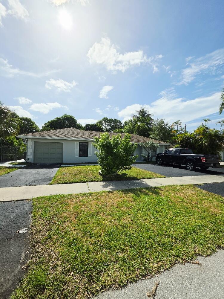 DEERFIELD BEACH ESTATES - Residential Income