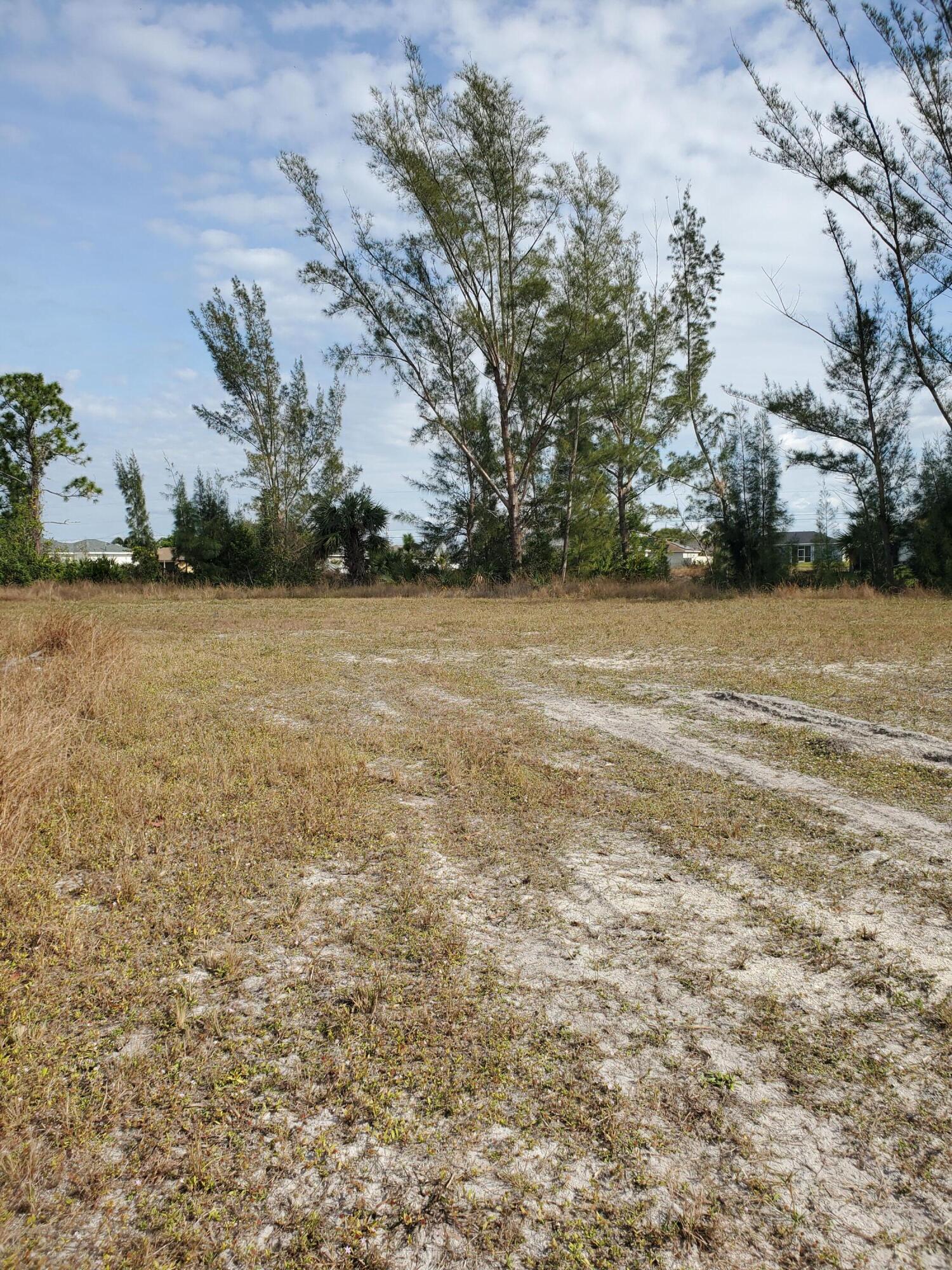 Gator Circle - Land