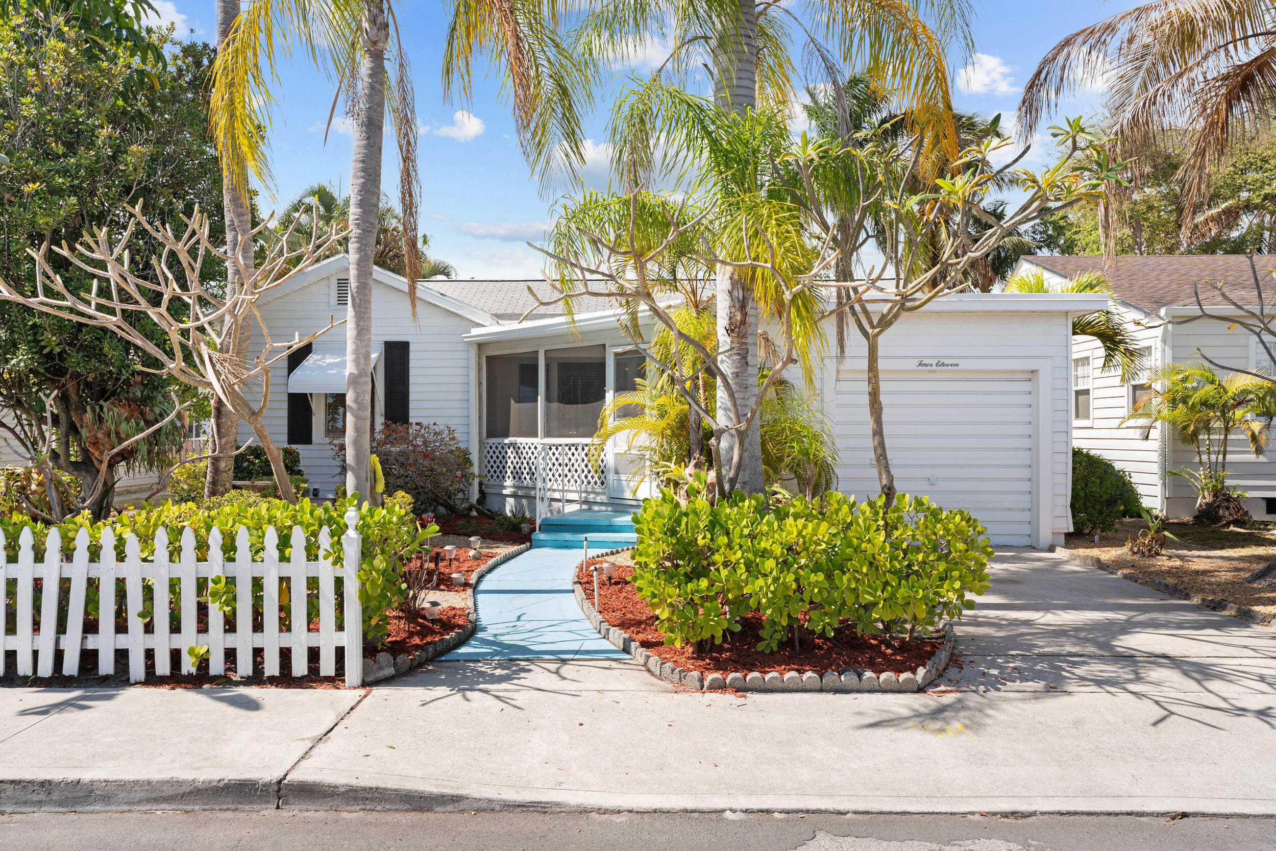 LAKE WORTH TOWN OF - Residential