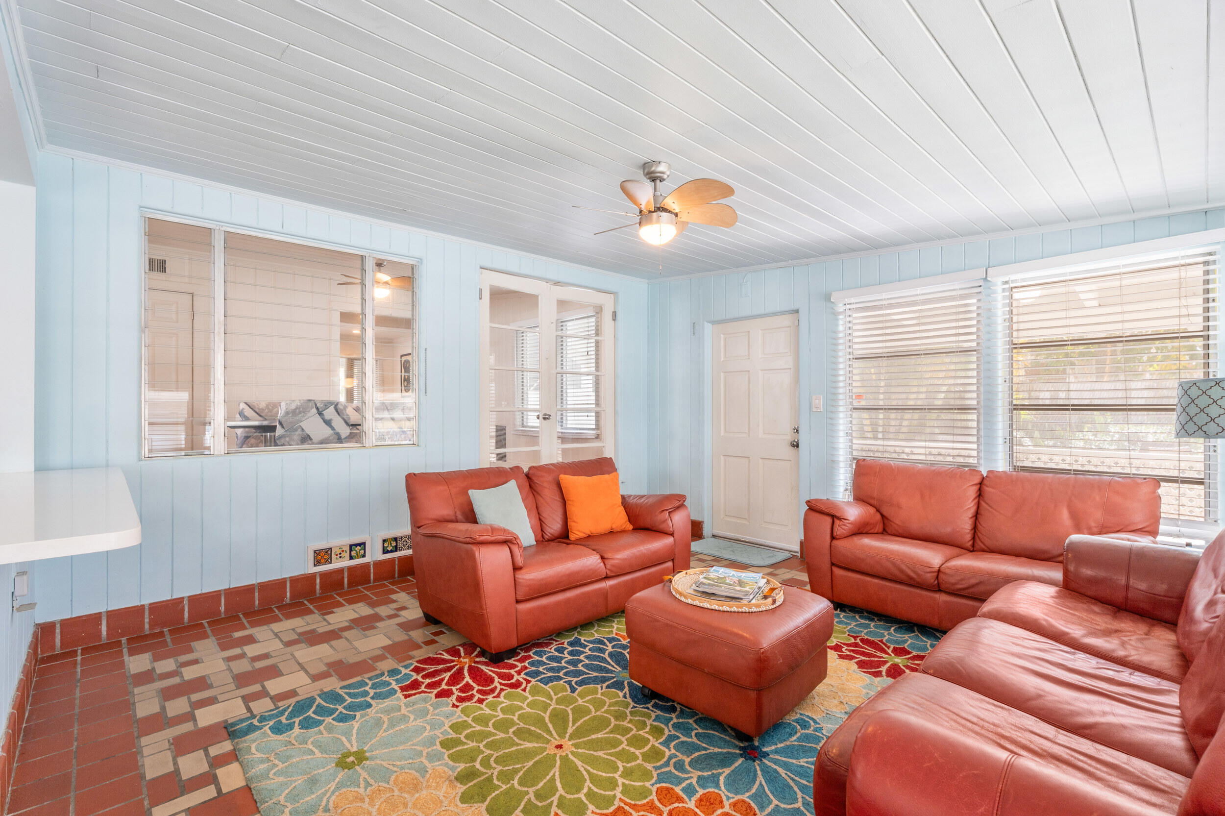LAKE WORTH TOWN OF - Residential