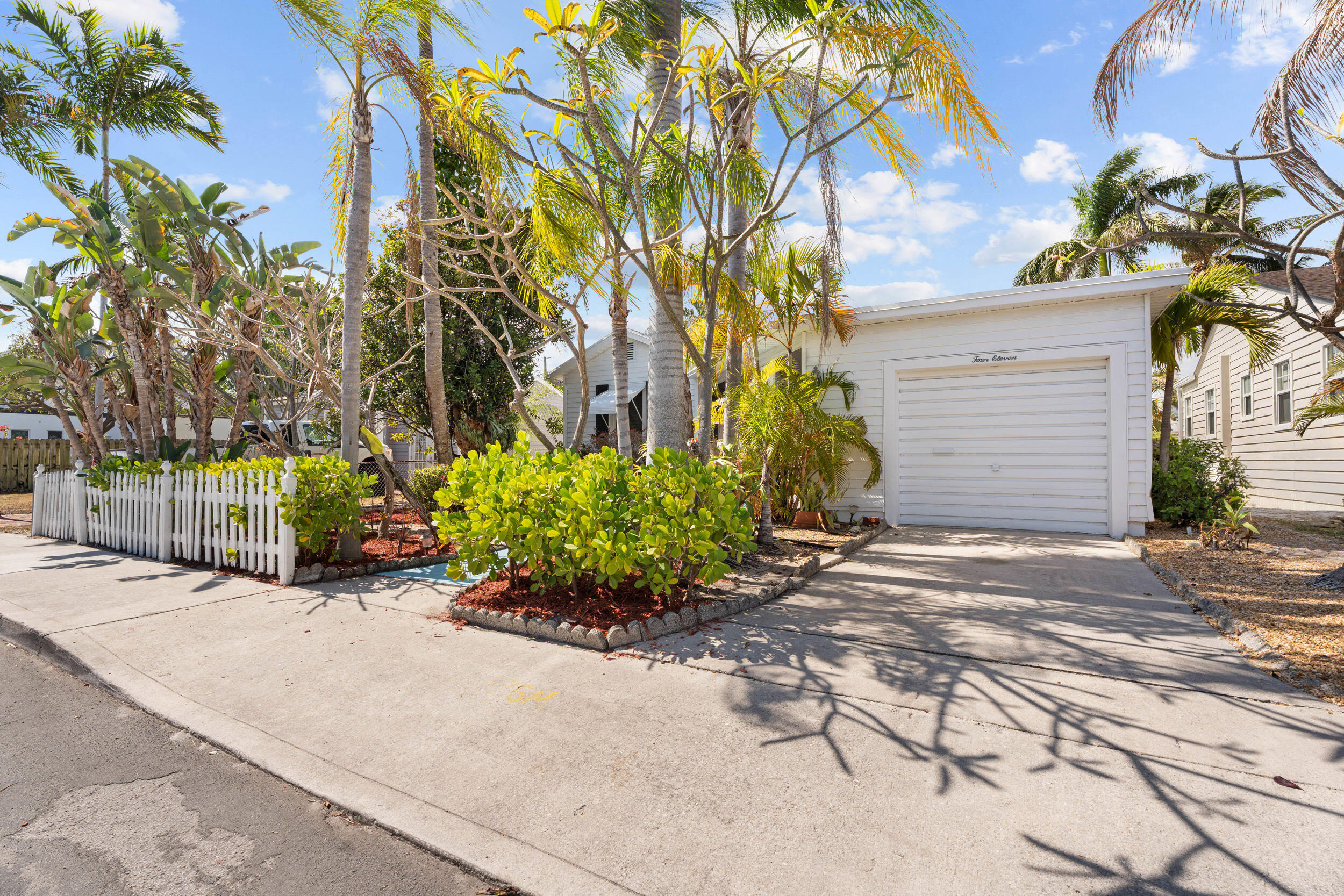 LAKE WORTH TOWN OF - Residential
