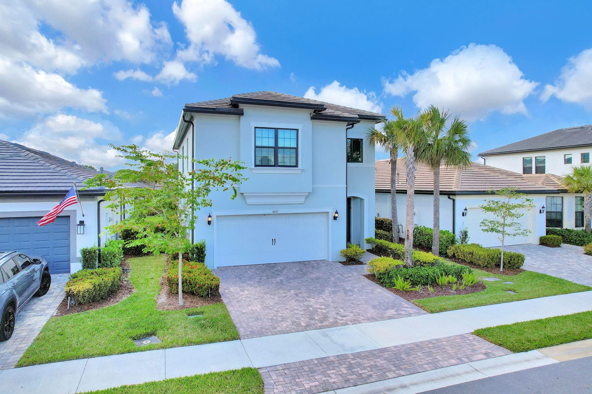 OAK TREE - Residential